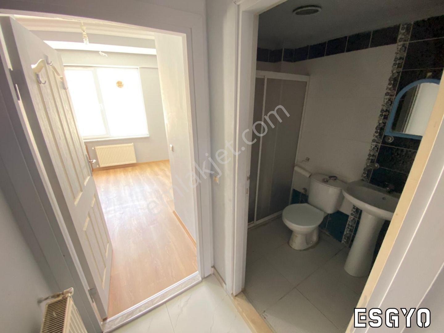 Esgyo'dan Anadolu Ünv. İçem Kapısı Yakını 2+0 Kiralık Daire - Görsel 10