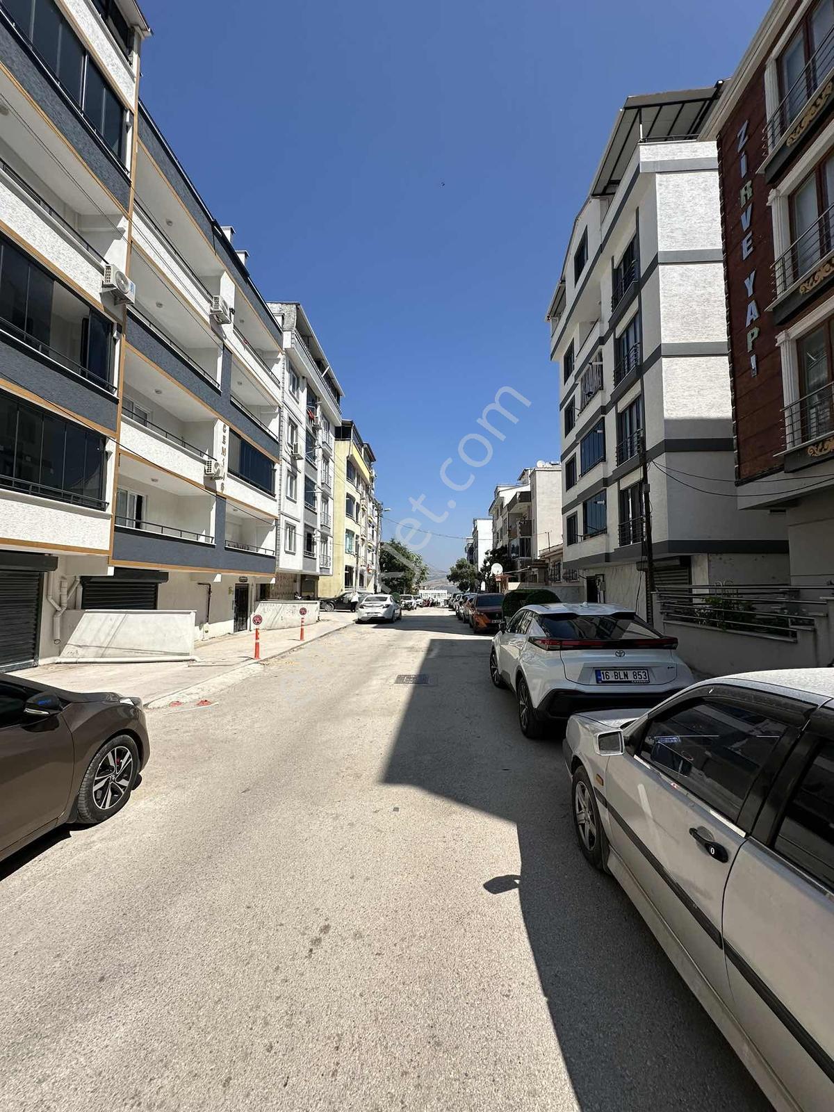 Esentepe Mahallesinde Asansörlü Bina Ara Kat 2+1 | Nezih Konum - Görsel 11
