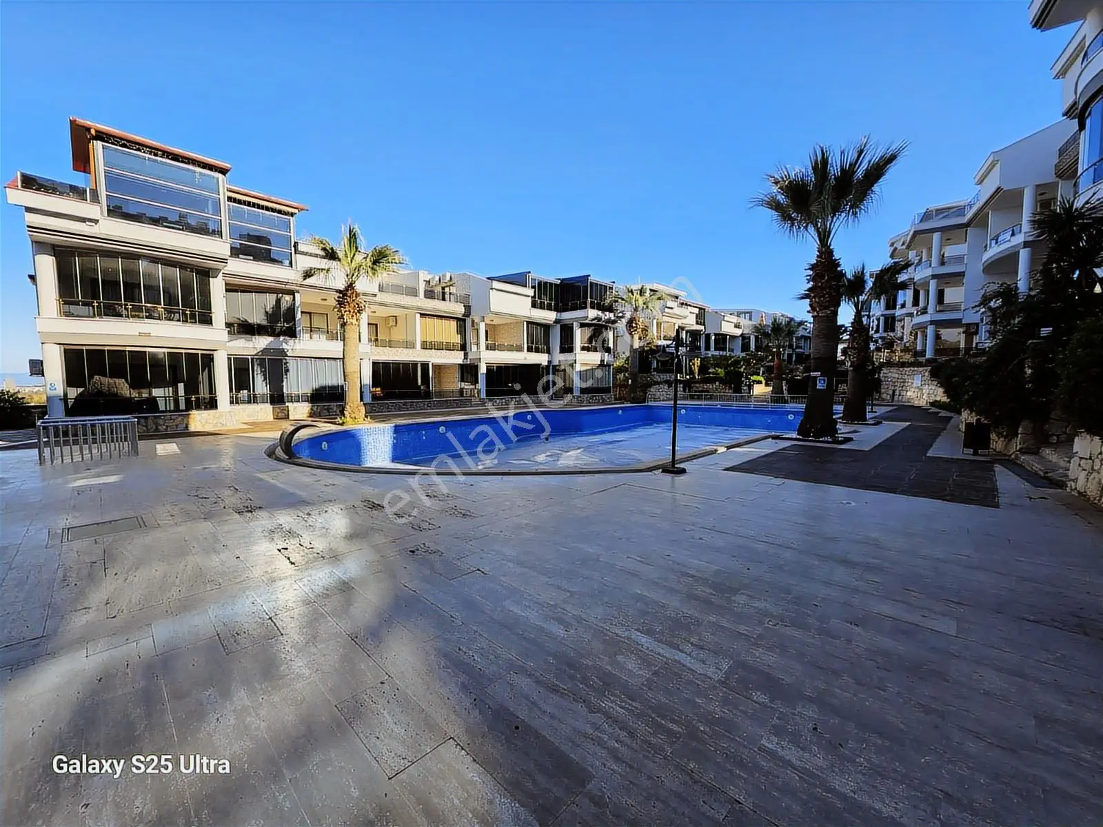 Aydın Didim Hisar Mahallesi'nde Satılık 2+1 Bahçe Katı Daire