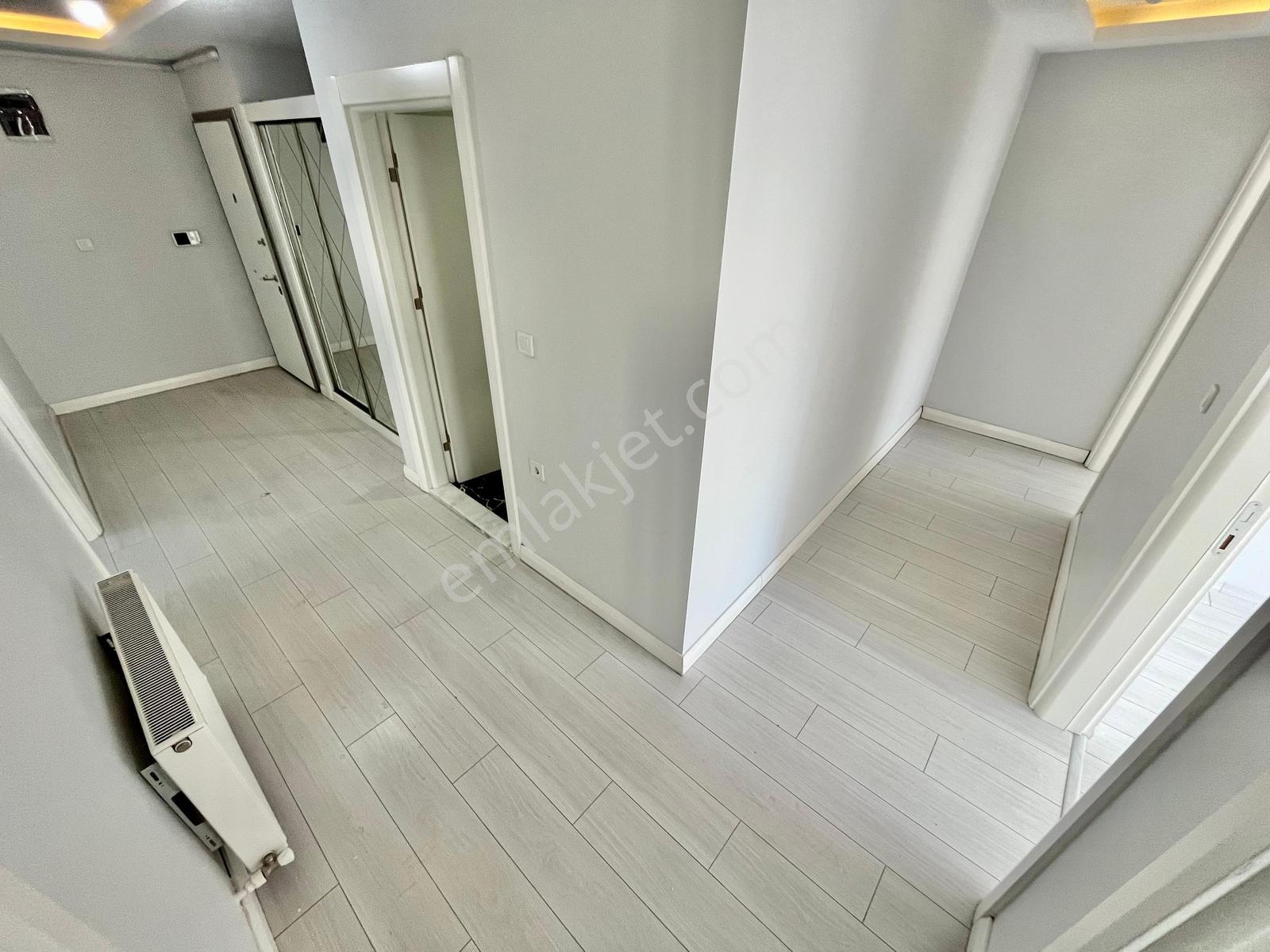 Gümüşden İkizçayda Ön Cephe Havuzlu Otoparklı Ebeveynli 3+1daire - Görsel 26