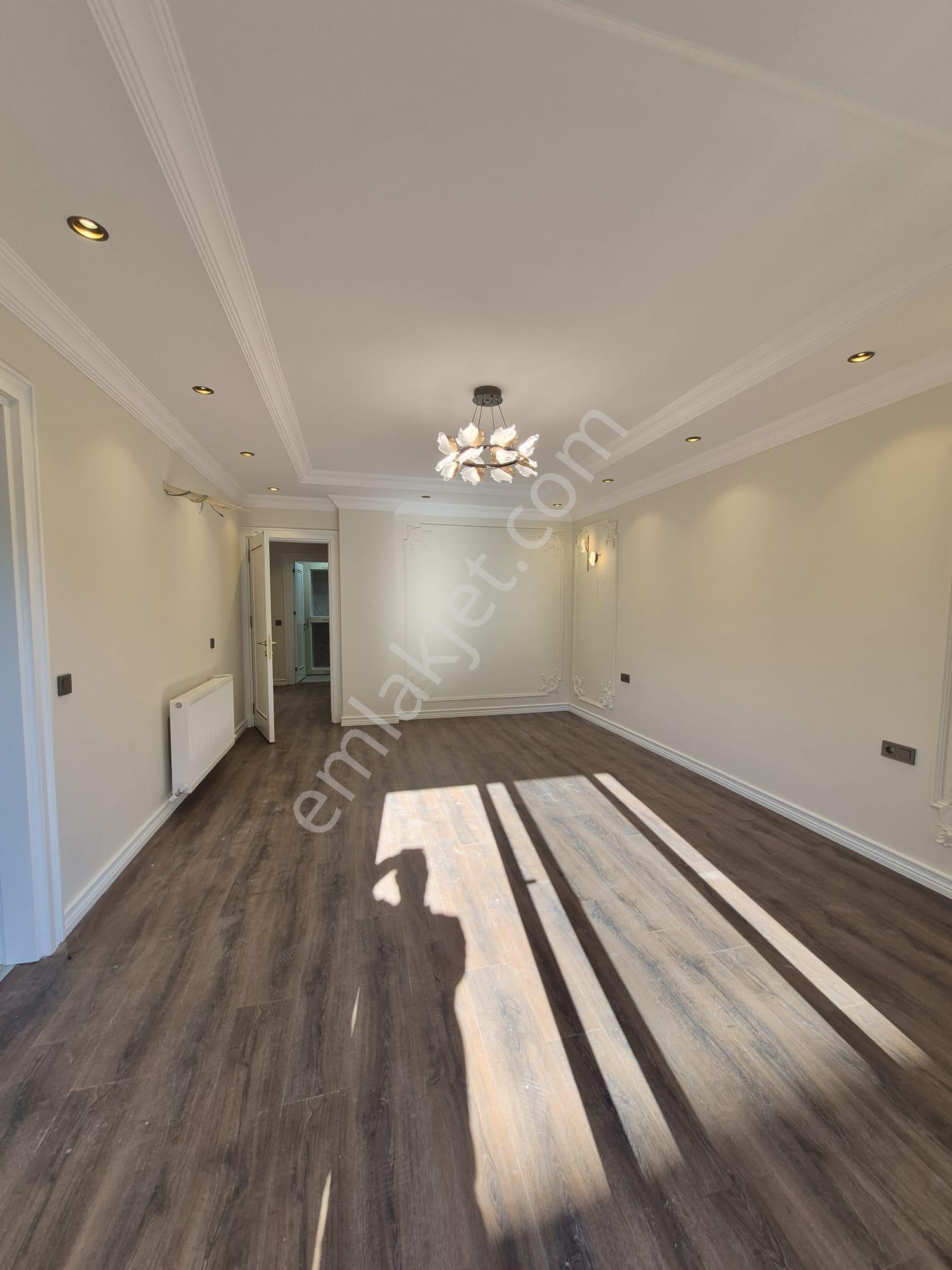 4+1 Çınarlı Tripleks Sıfır Villa 3balkon Havuz 200m2 Otopark 300m Arsa Teras G.oda 2banyo Barbekü - Görsel 24