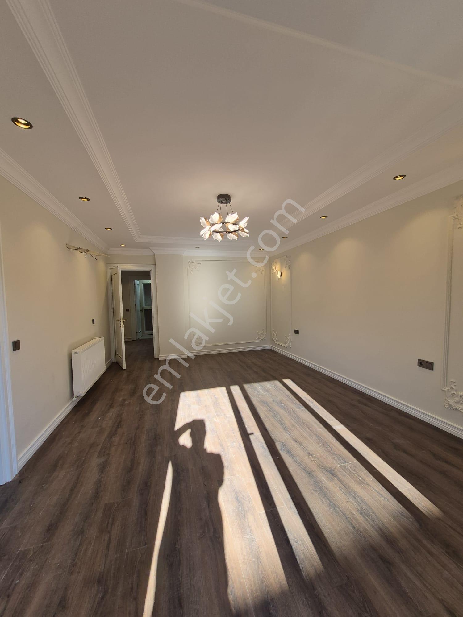 4+1 Çınarlı Tripleks Sıfır Villa 3balkon Havuz 200m2 Otopark 300m Arsa Teras G.oda 2banyo Barbekü - Görsel 12