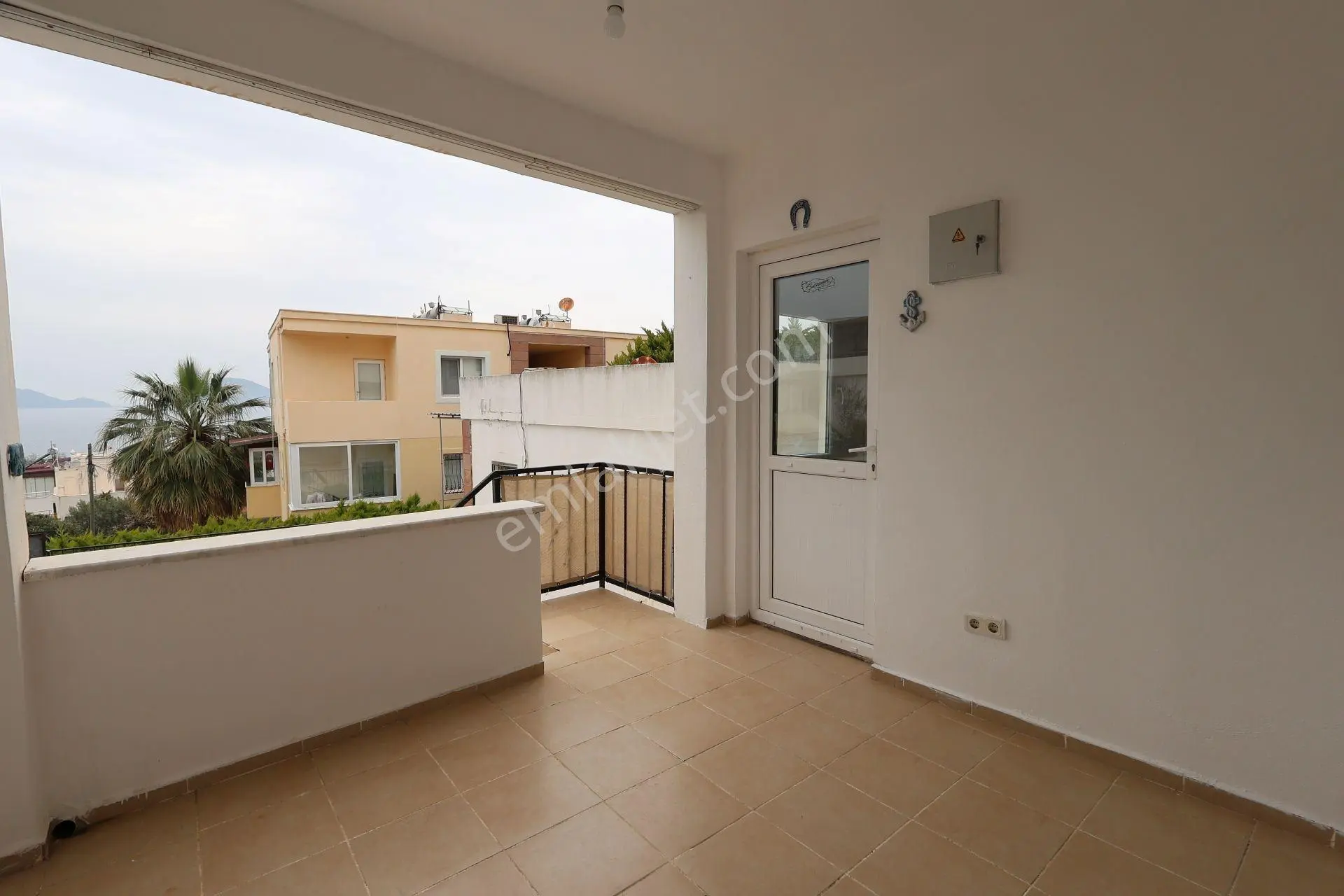 Bodrum Turgutreis Yalı Mevkii’nde Denize 300m Kiralık 2+1 Daire | Havuzlu Site - Görsel 2