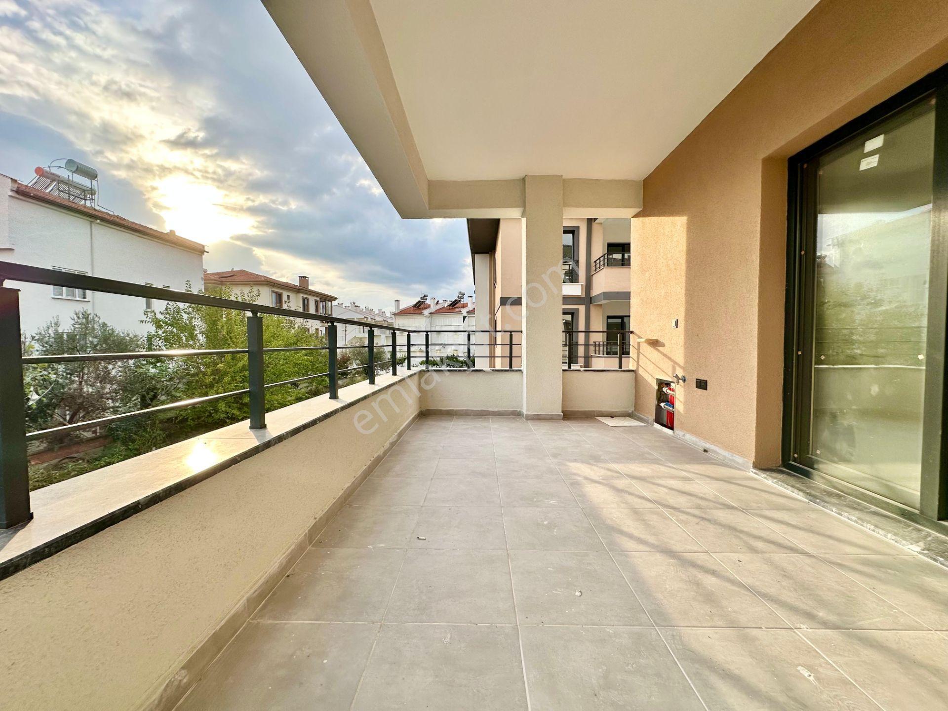 ꧁ay Emlaktan꧂avcılar'da Yüzme Havuzlu Lüks Butik Sitede Denize Sadece 300 Mt Satılık 2+1 Daire - Görsel 6