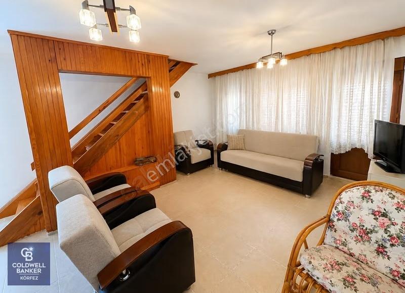 Altınoluk'ta Denize 50 Metre Satılık Villa - Görsel 2