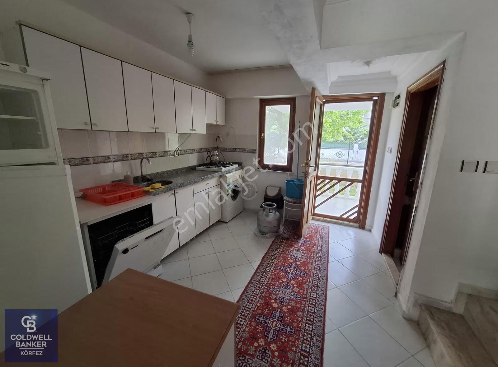 Güre Tahtakuşlarda 3+1 Havuzlu Sitede Kiralık Villa - Görsel 2