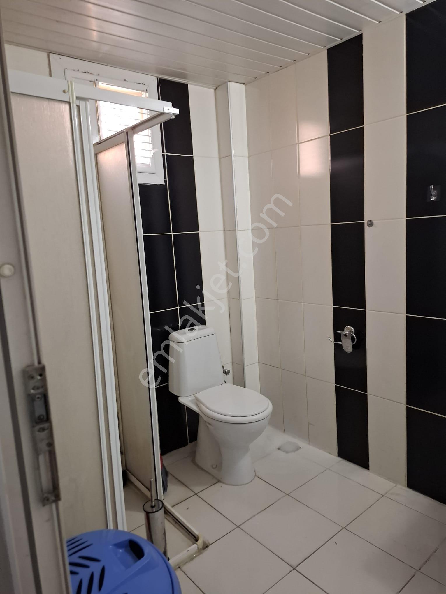 Adana Çukurova Beyazevlerde Baraj Yoluna Yakın İller Bankası Çivarı Eşyalı 1+1 Kiralık Daire - Görsel 5