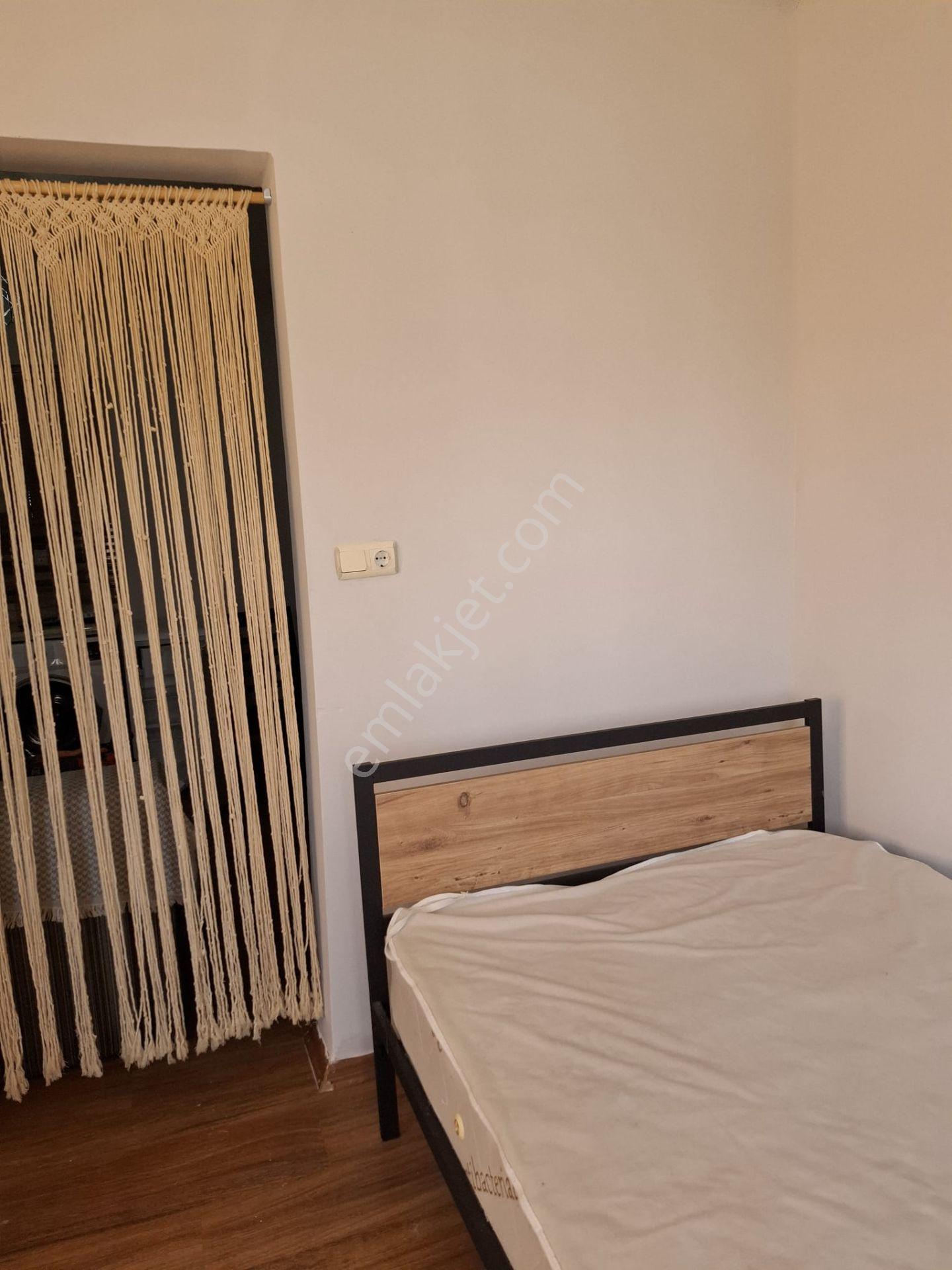 Adana Çukurova Beyazevlerde Baraj Yoluna Yakın İller Bankası Çivarı Eşyalı 1+1 Kiralık Daire - Görsel 6