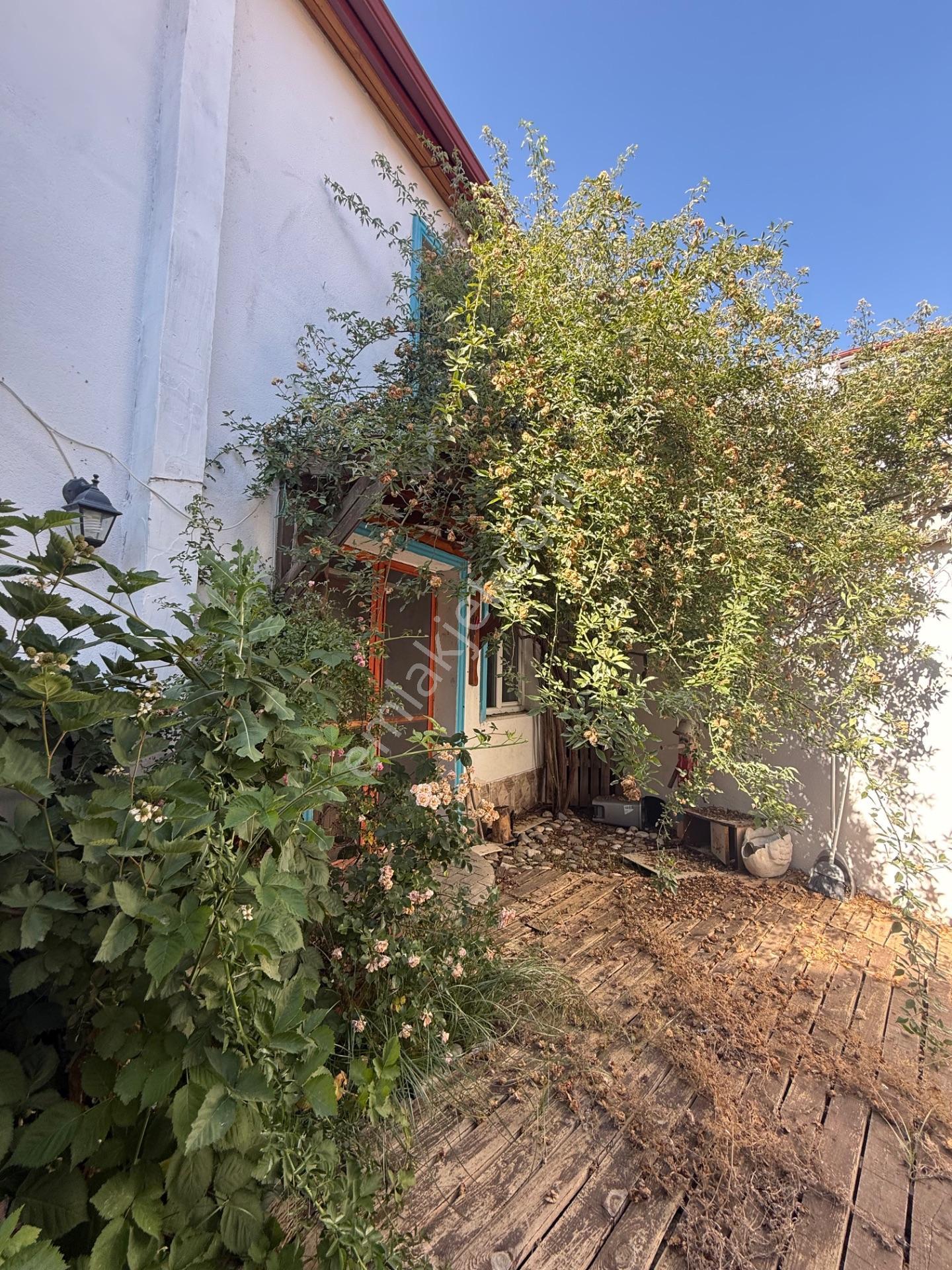 Kazdağları Çamlıbel Merkezde Otantik Müstakil Köy Evi & İşyeri - Görsel 23