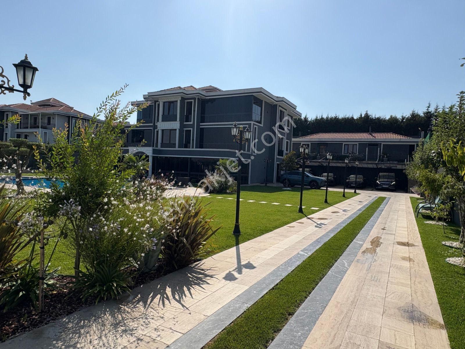 Tepekent'te Resort Konseptinde Eşsiz Malikane | 9+4,5