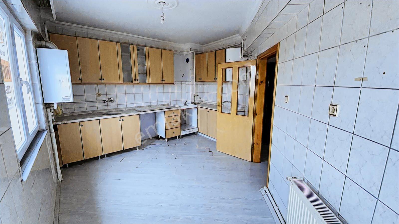 Sivas Ozan Emlak'tan Yeni Mah.'de Kiralık 3+1 Daire - Görsel 13
