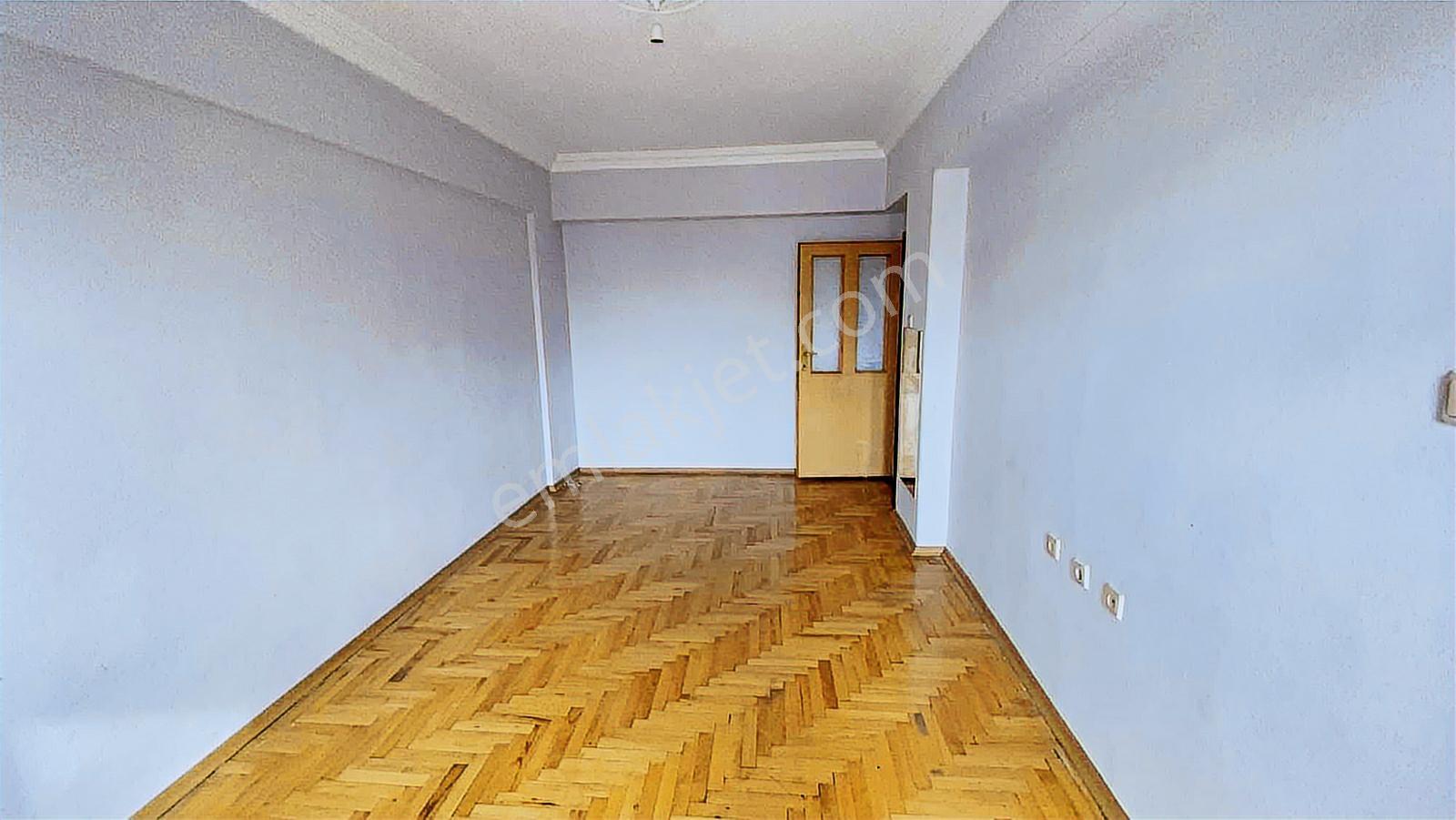 Sivas Ozan Emlak'tan Yeni Mah.'de Kiralık 3+1 Daire - Görsel 7