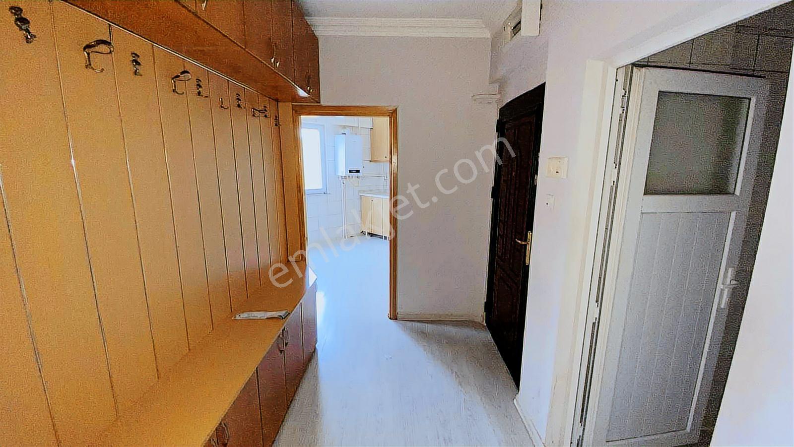 Sivas Ozan Emlak'tan Yeni Mah.'de Kiralık 3+1 Daire - Görsel 28