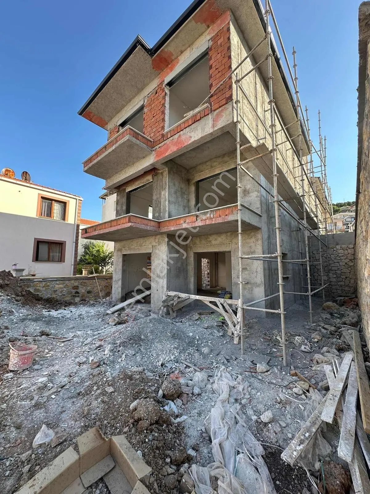 Foça Bağarası'nda 2+1 Bahçeli Daıre Fırsatı!! - Görsel 5