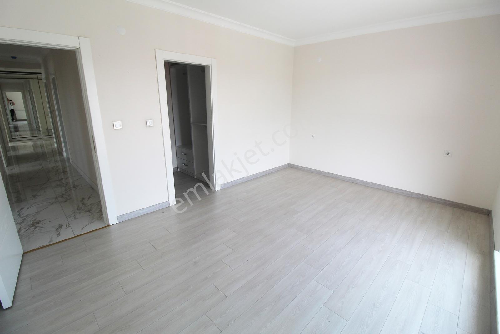 Cadde12 Site İçi_4.kat_bulvara_cephe_150_m2 Daire - Görsel 32