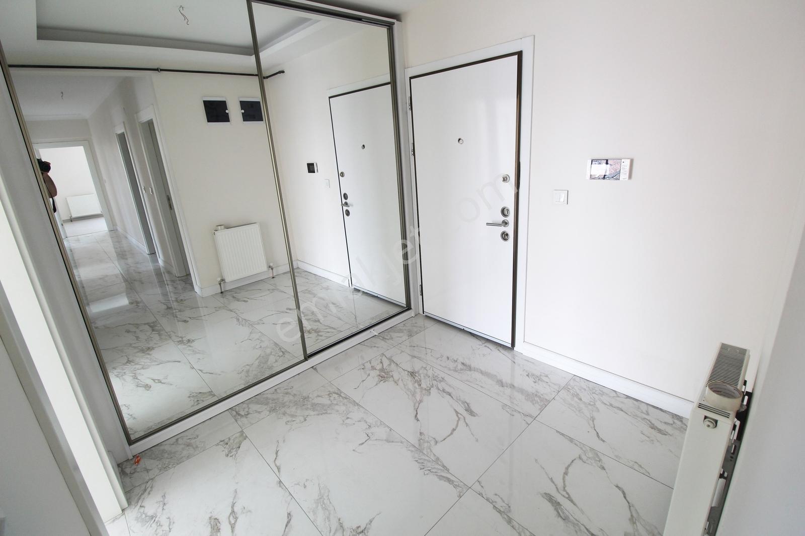 Cadde12 Site İçi_4.kat_bulvara_cephe_150_m2 Daire - Görsel 19