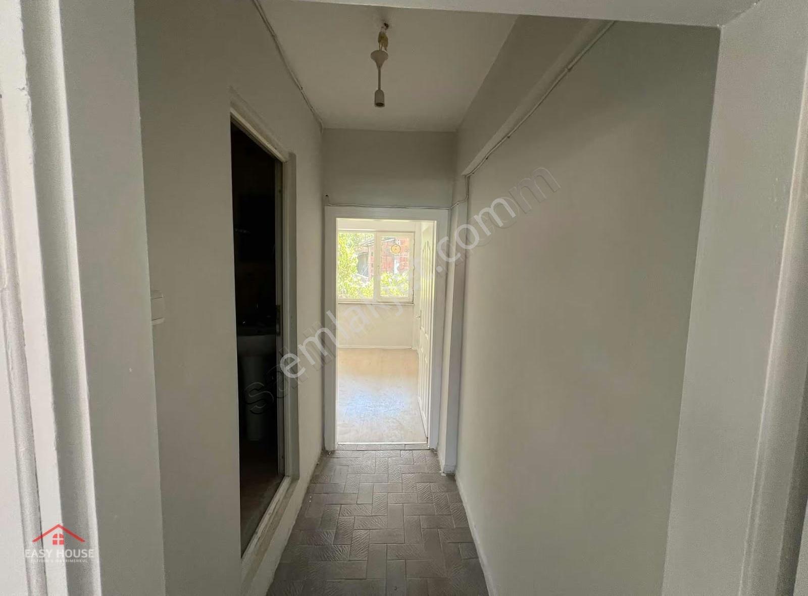 Çekırge Meydanına Yakın Kiralık 1+1 - Görsel 9