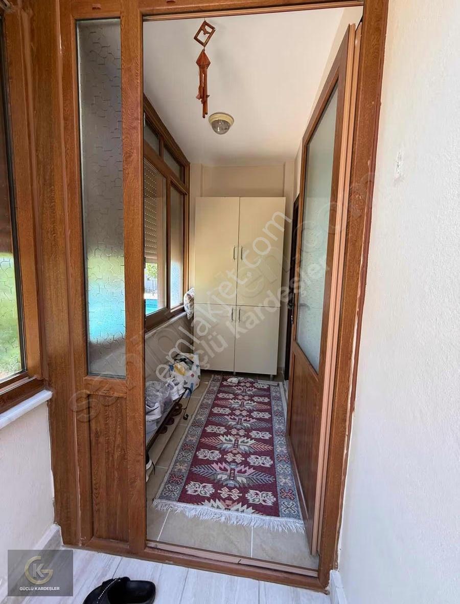 Güçlü Kardeşler Denize 100 Metre Havuzlu Site İçi Uygun Villa - Görsel 7