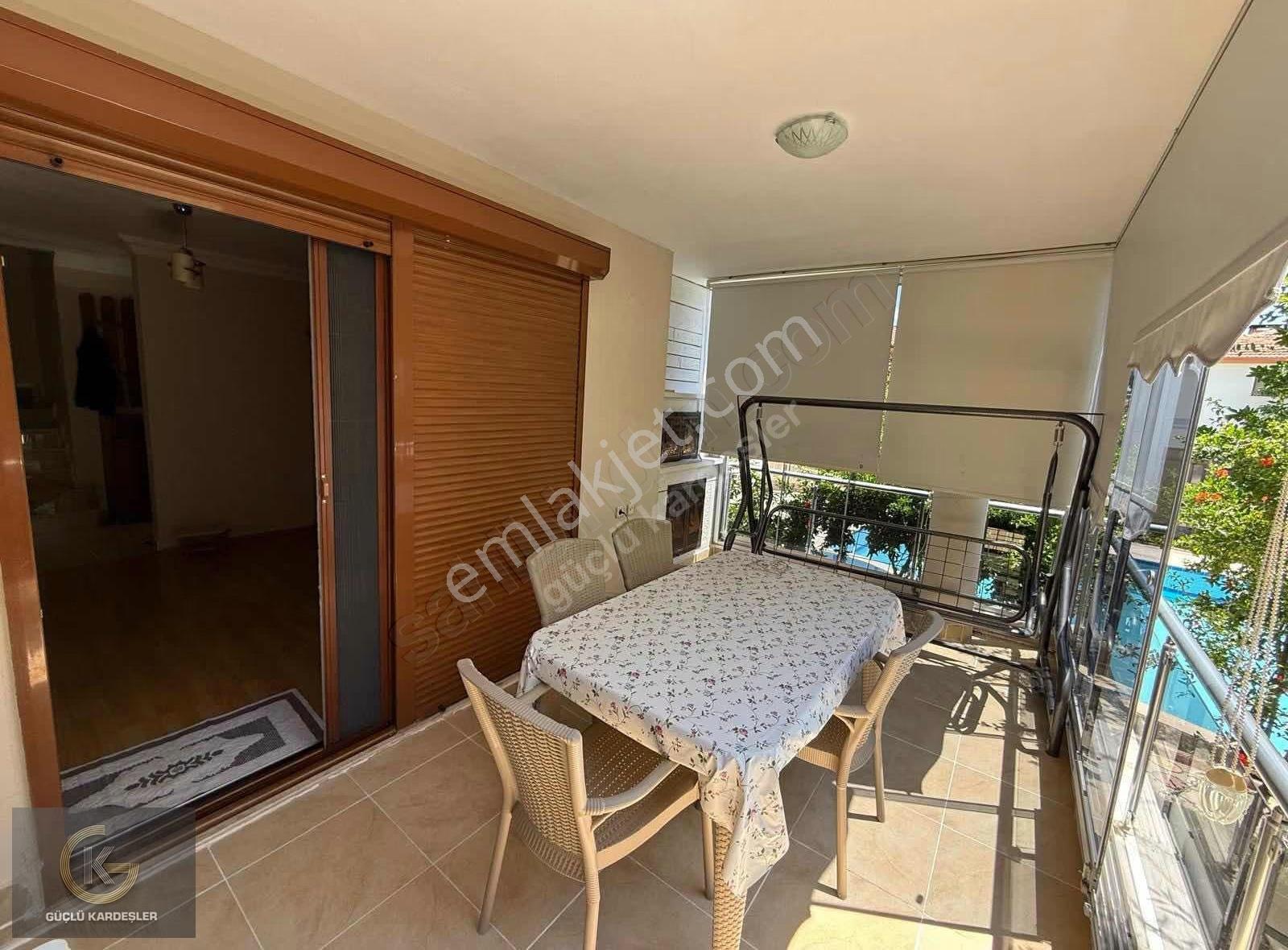 Güçlü Kardeşler Denize 100 Metre Havuzlu Site İçi Uygun Villa - Görsel 22