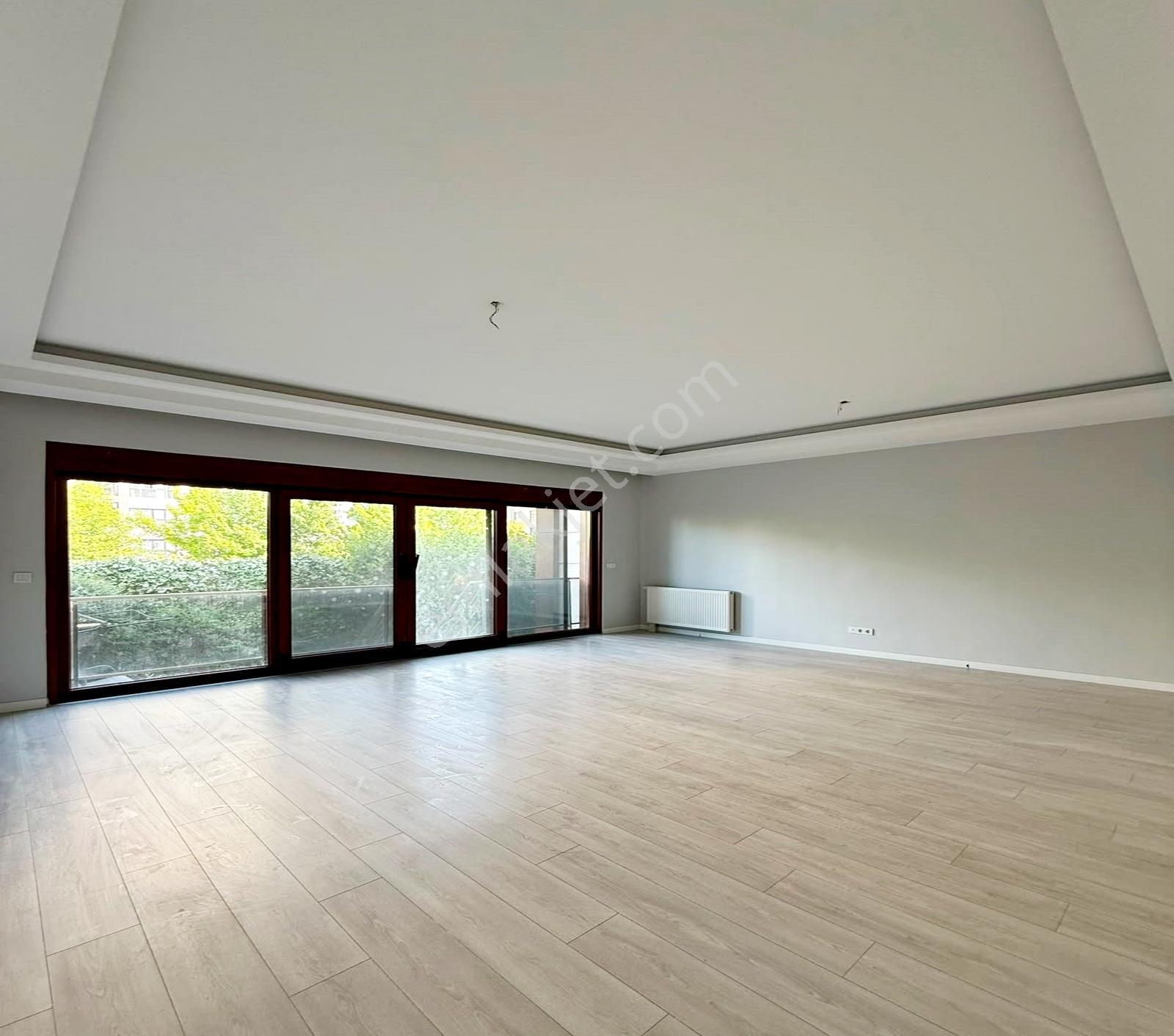 Barış Mahallesinde Site İçi Müstakil Bahçeli 6+2 Satılık Villa - Görsel 5
