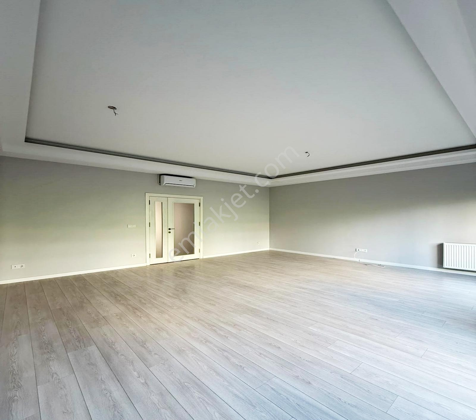 Barış Mahallesinde Site İçi Müstakil Bahçeli 6+2 Satılık Villa - Görsel 12