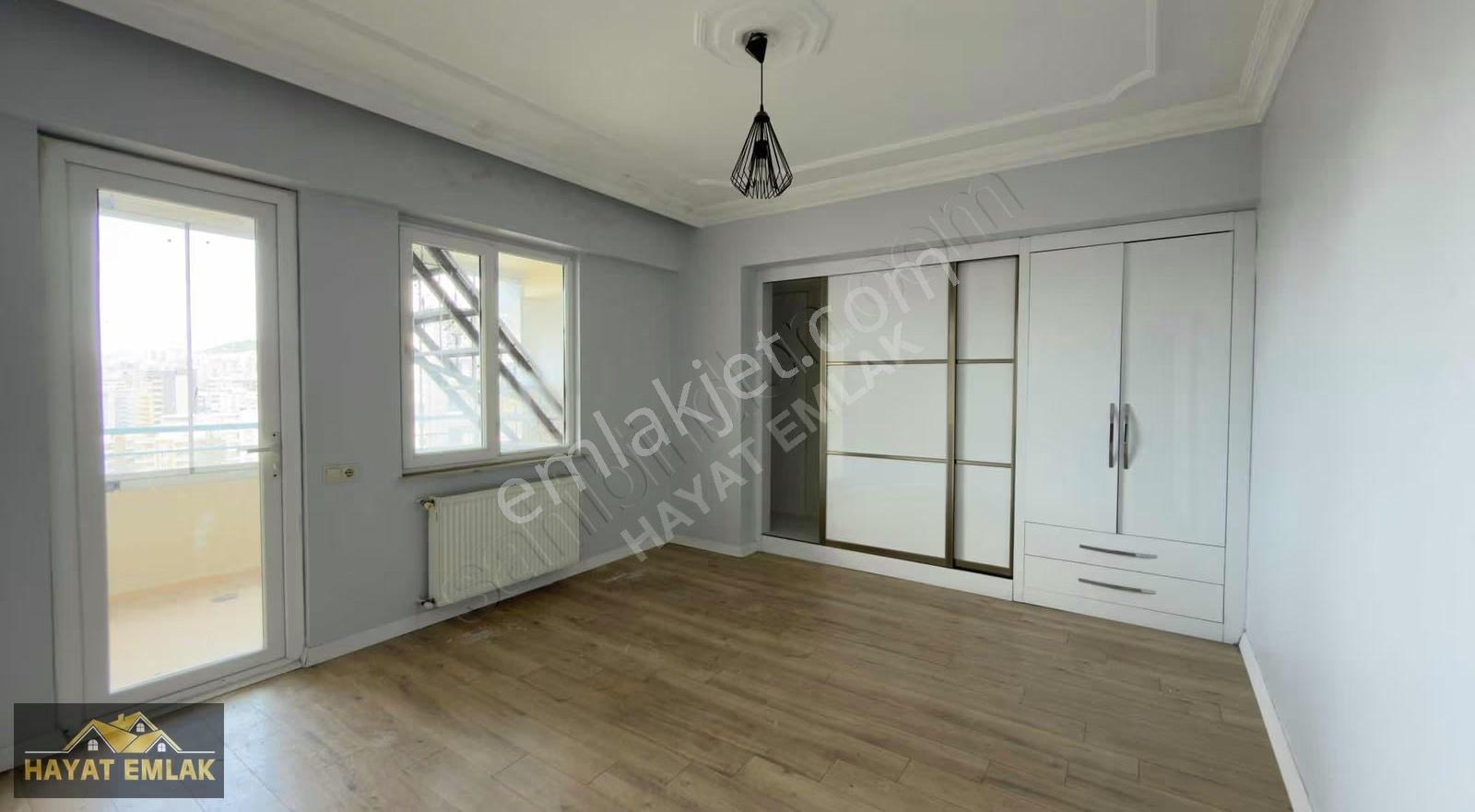 Hayat Emlak'tan Palmiye Sitesi'nde 5+3 Ayrılmış Dubleks Daire - Görsel 8