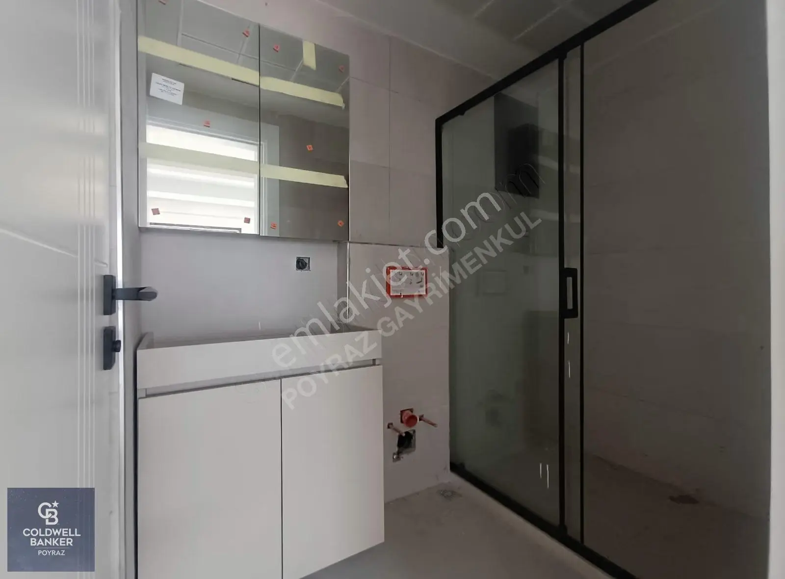 Menderes Coldwell Banker Poyraz'dan Havuzlu Site İçi 3+1 Daire - Görsel 4
