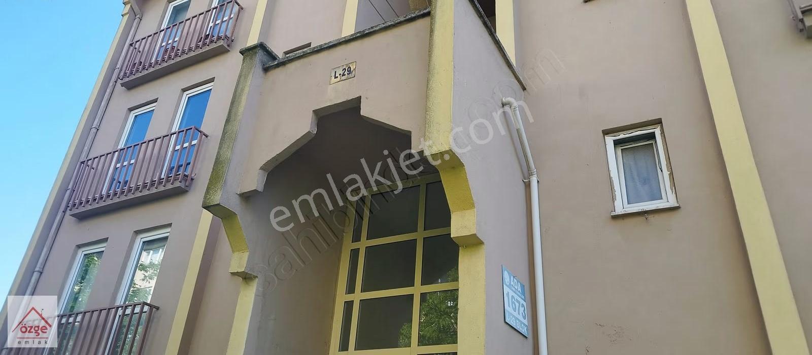 Özge Emlaktan Kiralık Camili Dairesi - Görsel 14