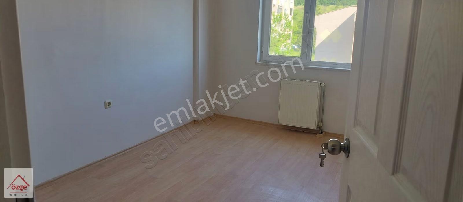 Özge Emlaktan Kiralık Camili Dairesi - Görsel 9