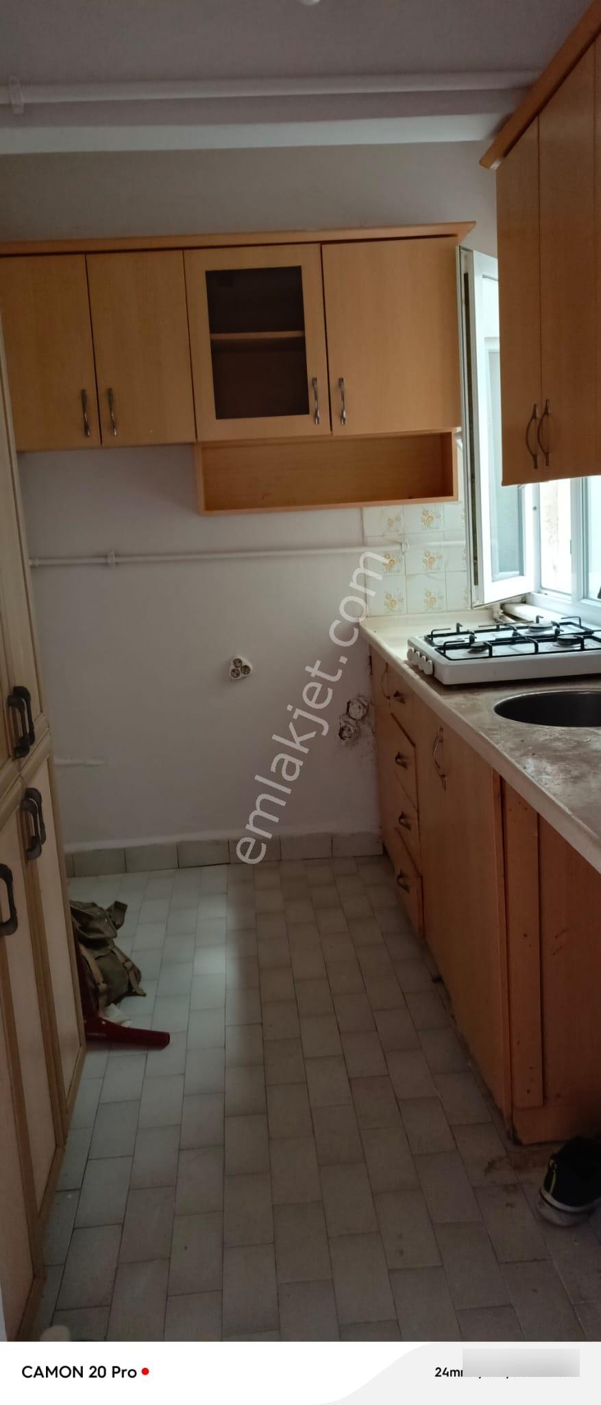 Cerrahpaşa Emlaktan Cerrahpaşa Yokuşçeşmede Kiralık 3+1 Geniş Ve Ferah Daire - Görsel 9