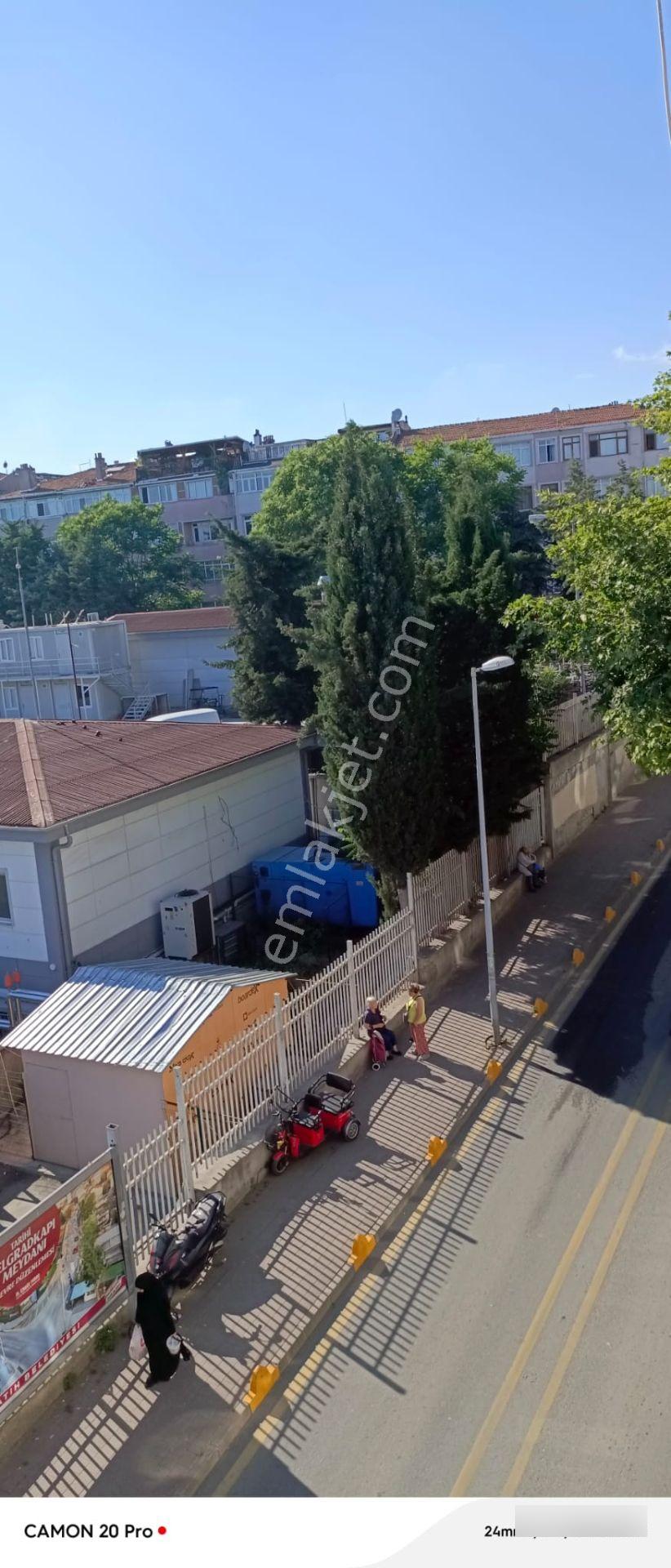 Cerrahpaşa Emlaktan Cerrahpaşa Yokuşçeşmede Kiralık 3+1 Geniş Ve Ferah Daire - Görsel 18
