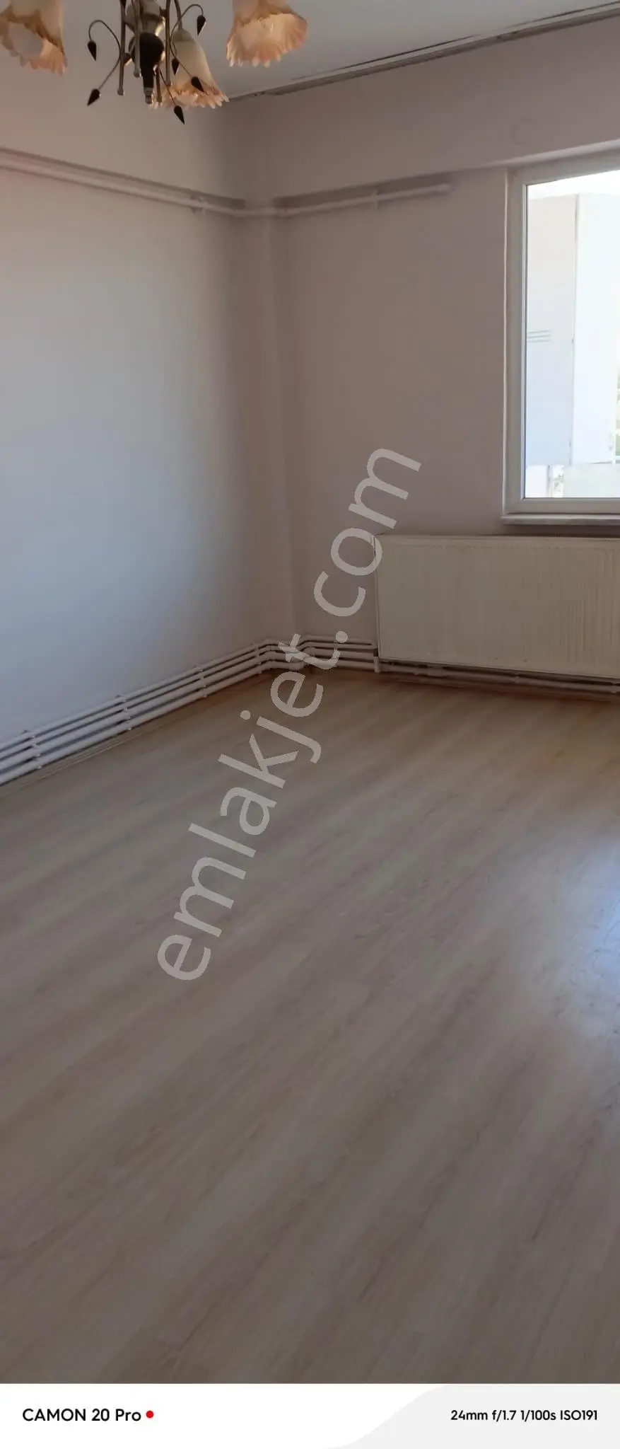 Cerrahpaşa Emlaktan Cerrahpaşa Yokuşçeşmede Kiralık 3+1 Geniş Ve Ferah Daire - Görsel 3