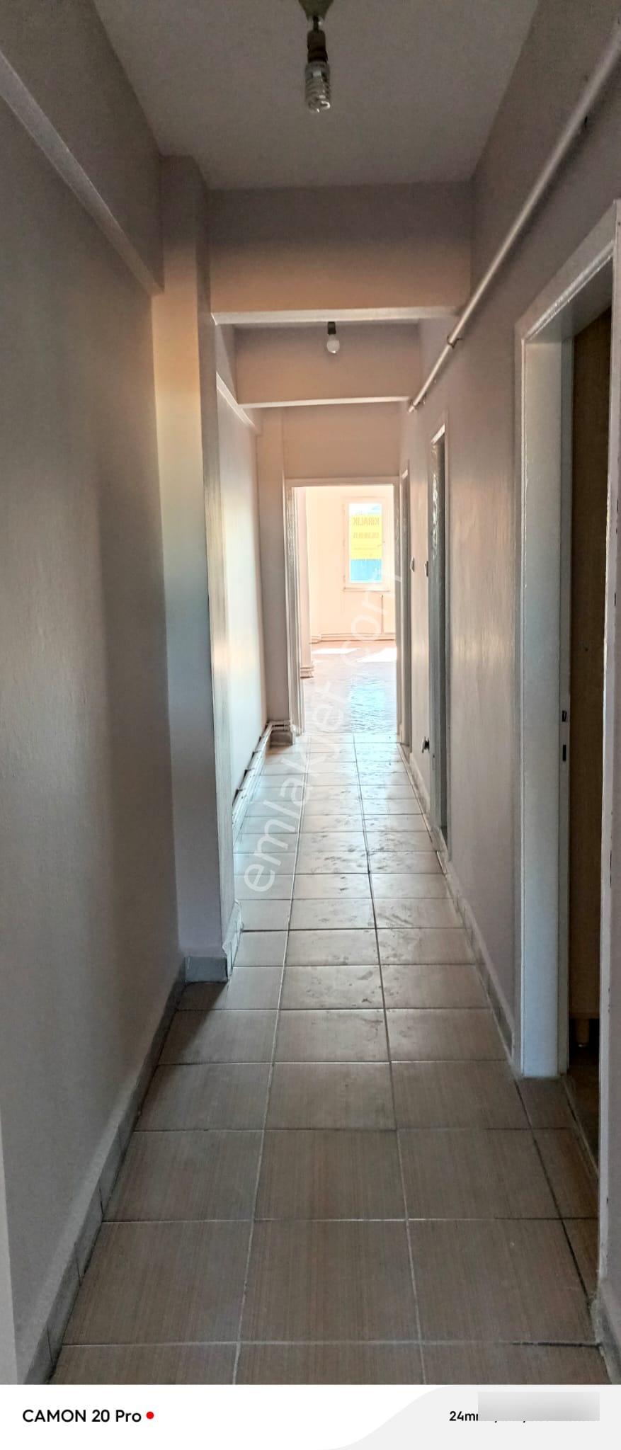Cerrahpaşa Emlaktan Cerrahpaşa Yokuşçeşmede Kiralık 3+1 Geniş Ve Ferah Daire - Görsel 10