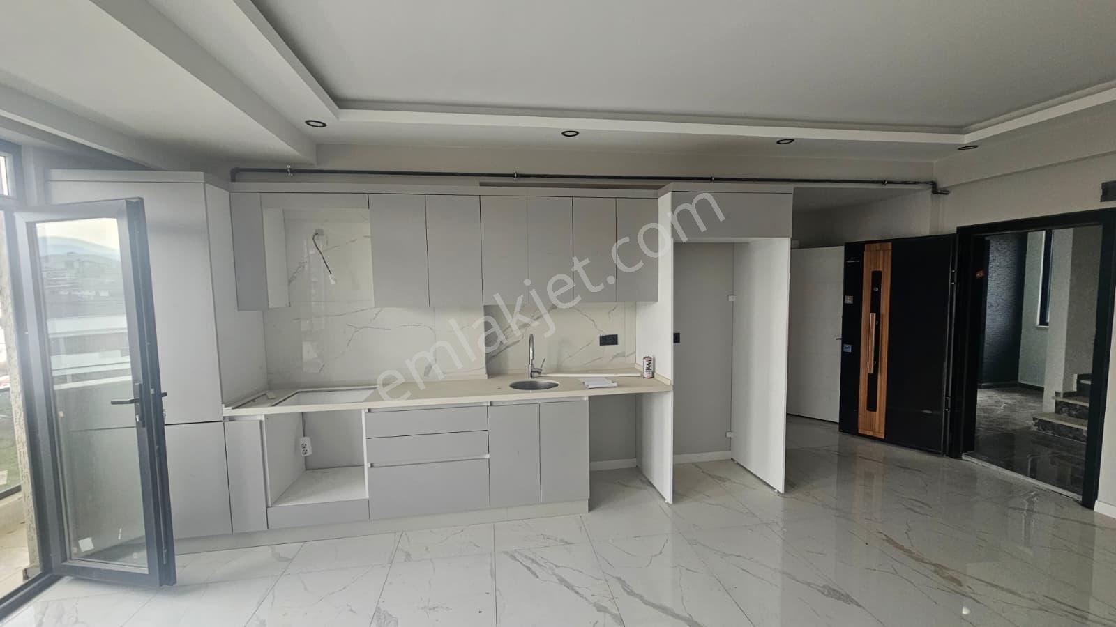 Yalova Merkez Gop.mah 1+1 Yeni Binada Kiralık Daire - Görsel 12
