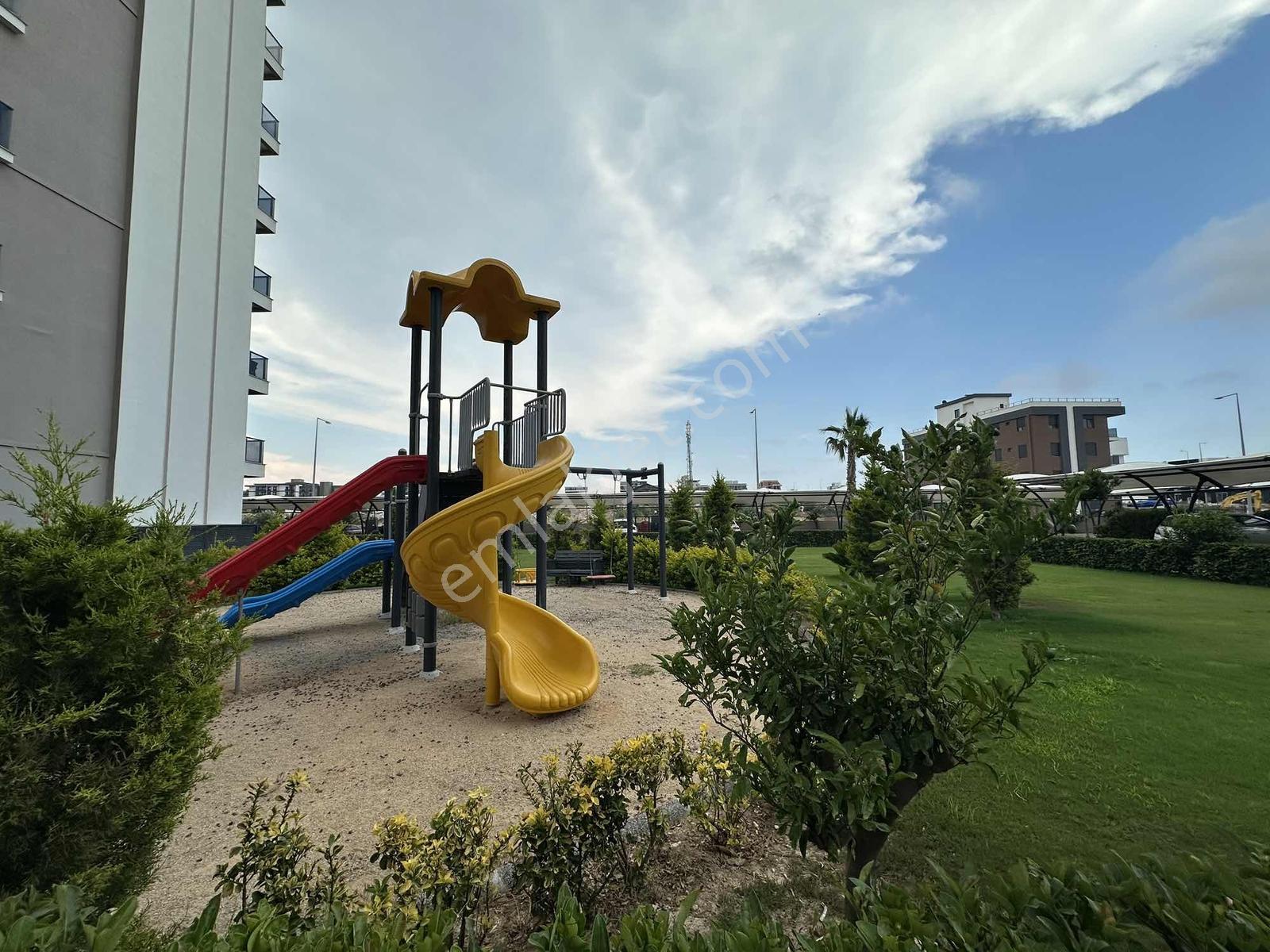 Muhteşem Manzaralı Köşe Daire | Altınay Sitesi - Görsel 17