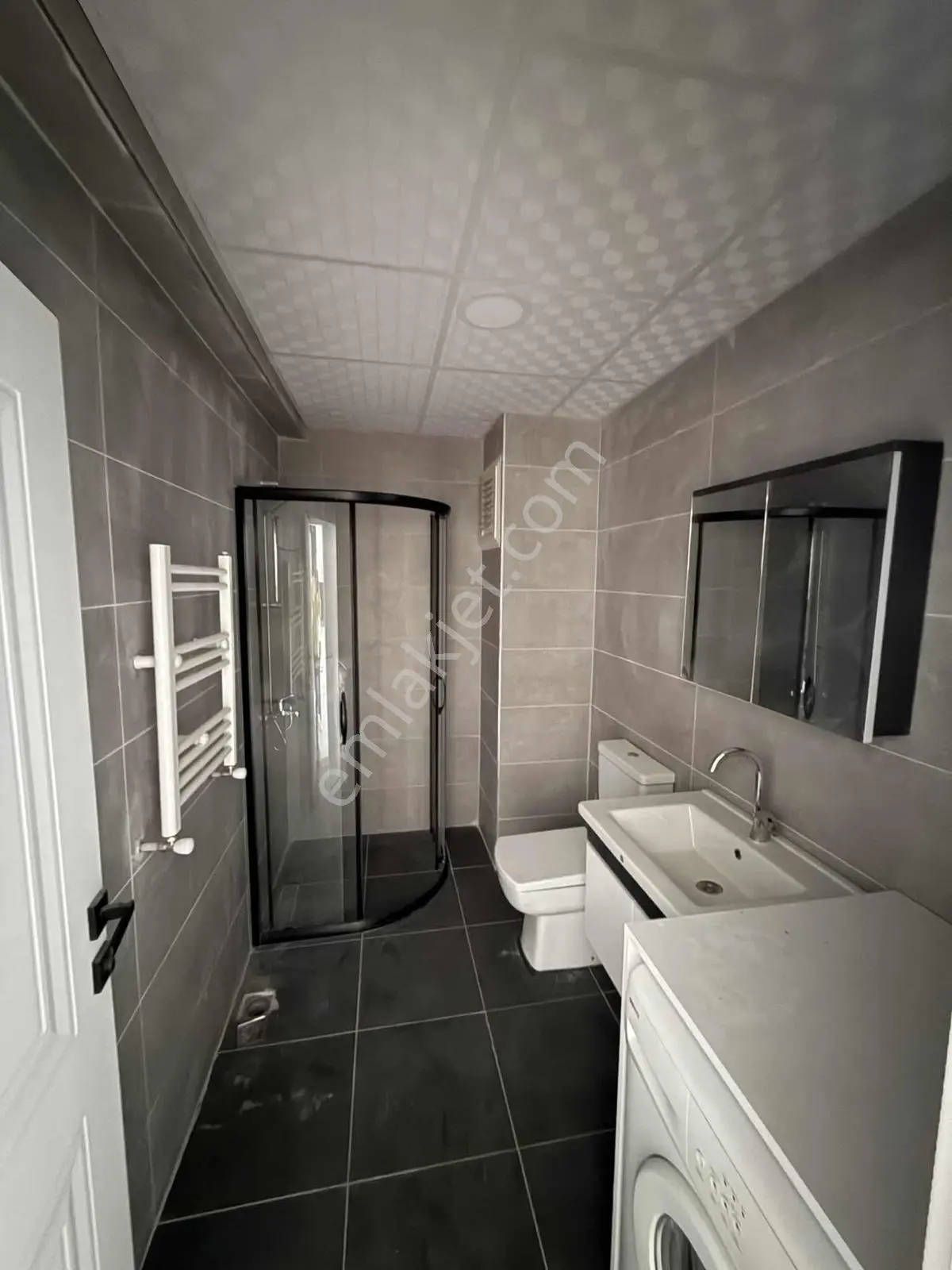 Akkaya İnşaattan Merkezde Ful Sıfır Eşyalı Kiralık 1+1 - Görsel 4