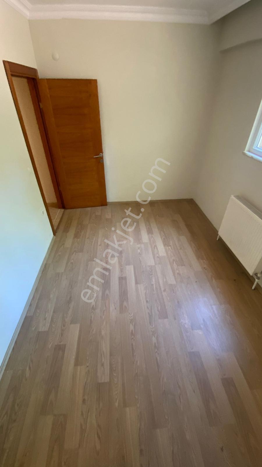 Çekmeköy Neva Sitesinde Bahçe Katı 2+1 Daire - Görsel 24