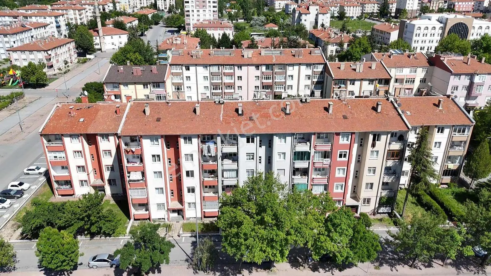 Keykubat Mahallesinde Satılık 3+1 Yol Üstü Avantajlı Daire