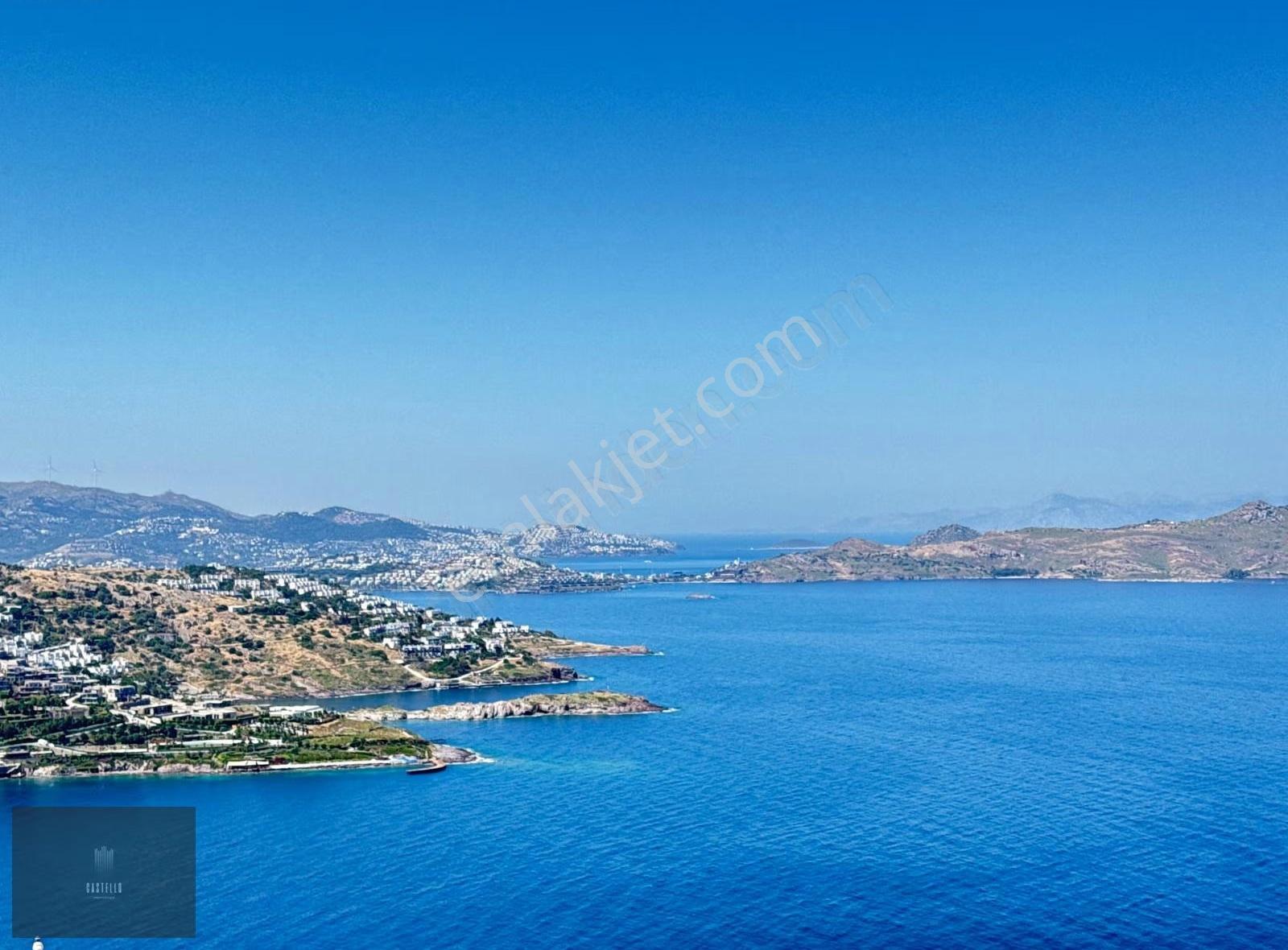 Gündoğan'da Deniz Manzaralı, Site İçinde Villa (3+1, 200m² Net)