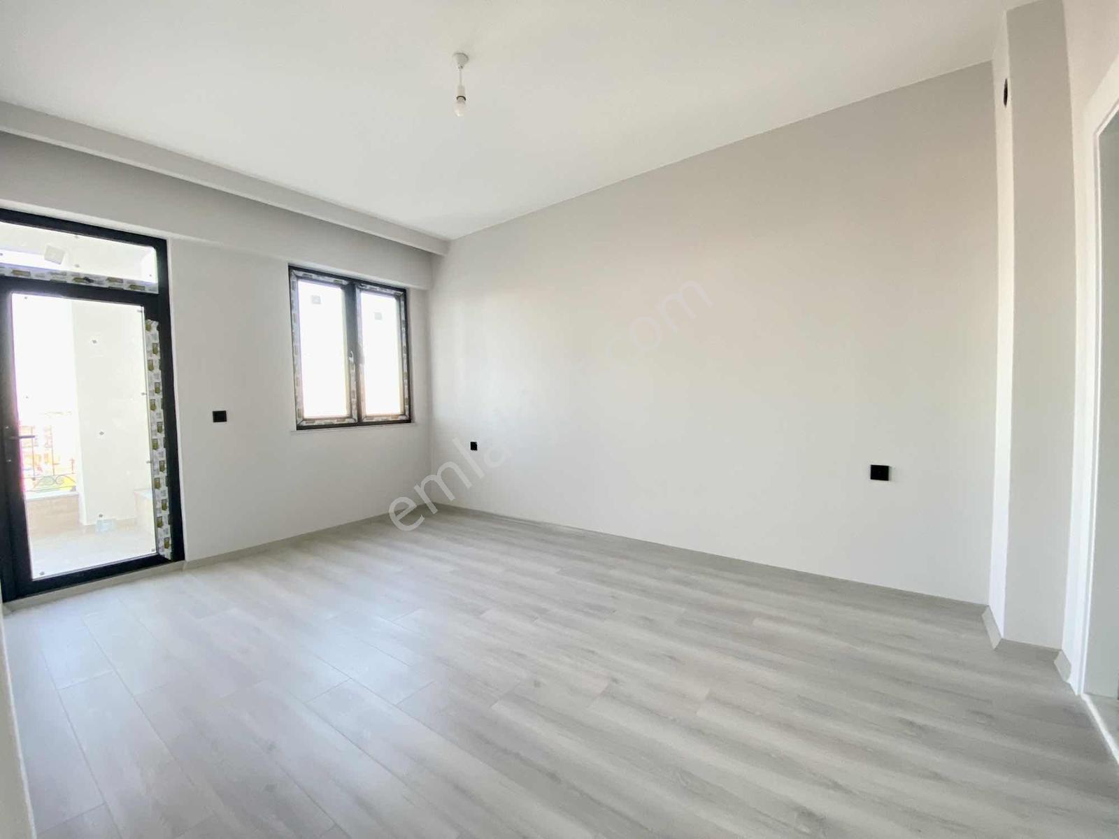 Bahadır'dan Karşıyaka Güzelyaka Sitesi 2+1 110m2 Deniz Manzaralı - Görsel 7