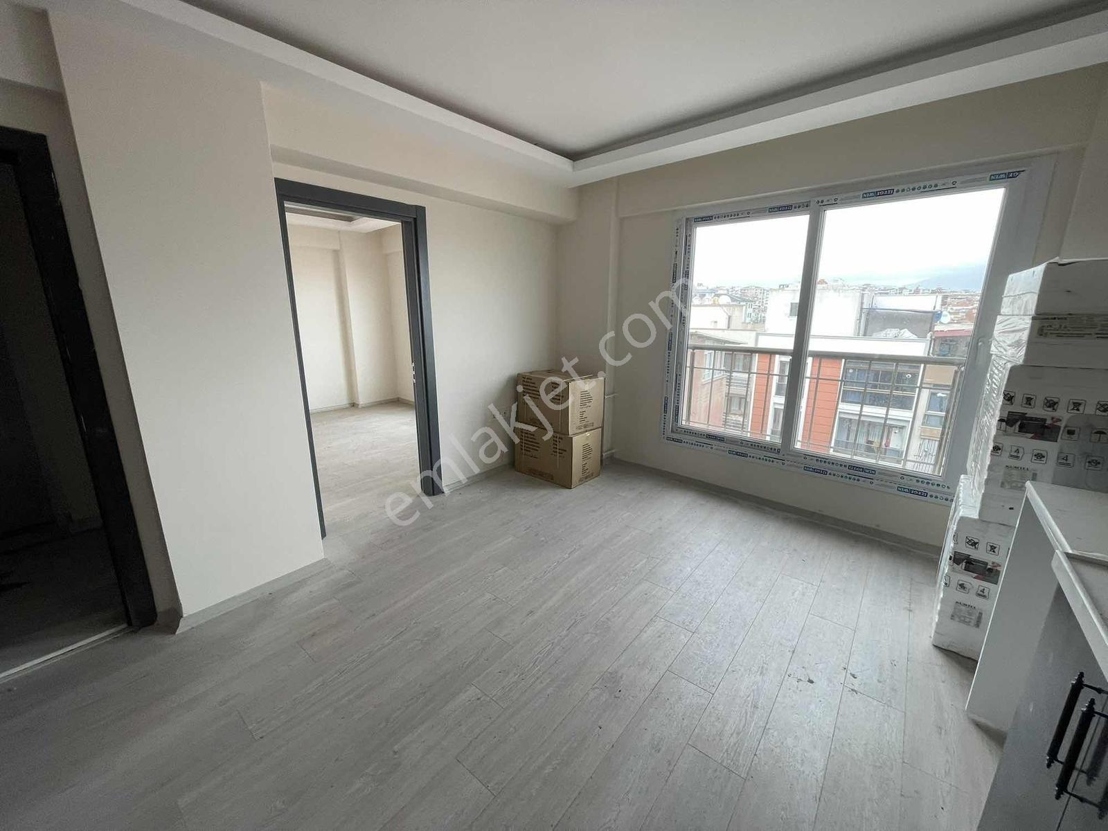 Refet Bele Mahallesi 1+1 Sıfır Bina Asansörlü Doğalgazlı Daire - Görsel 17