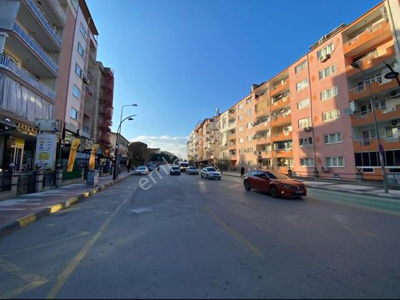 Manisa Yunusemre Akmescit'te Merkezî Konumlu Satılık 2+1 Daire - Görsel 28