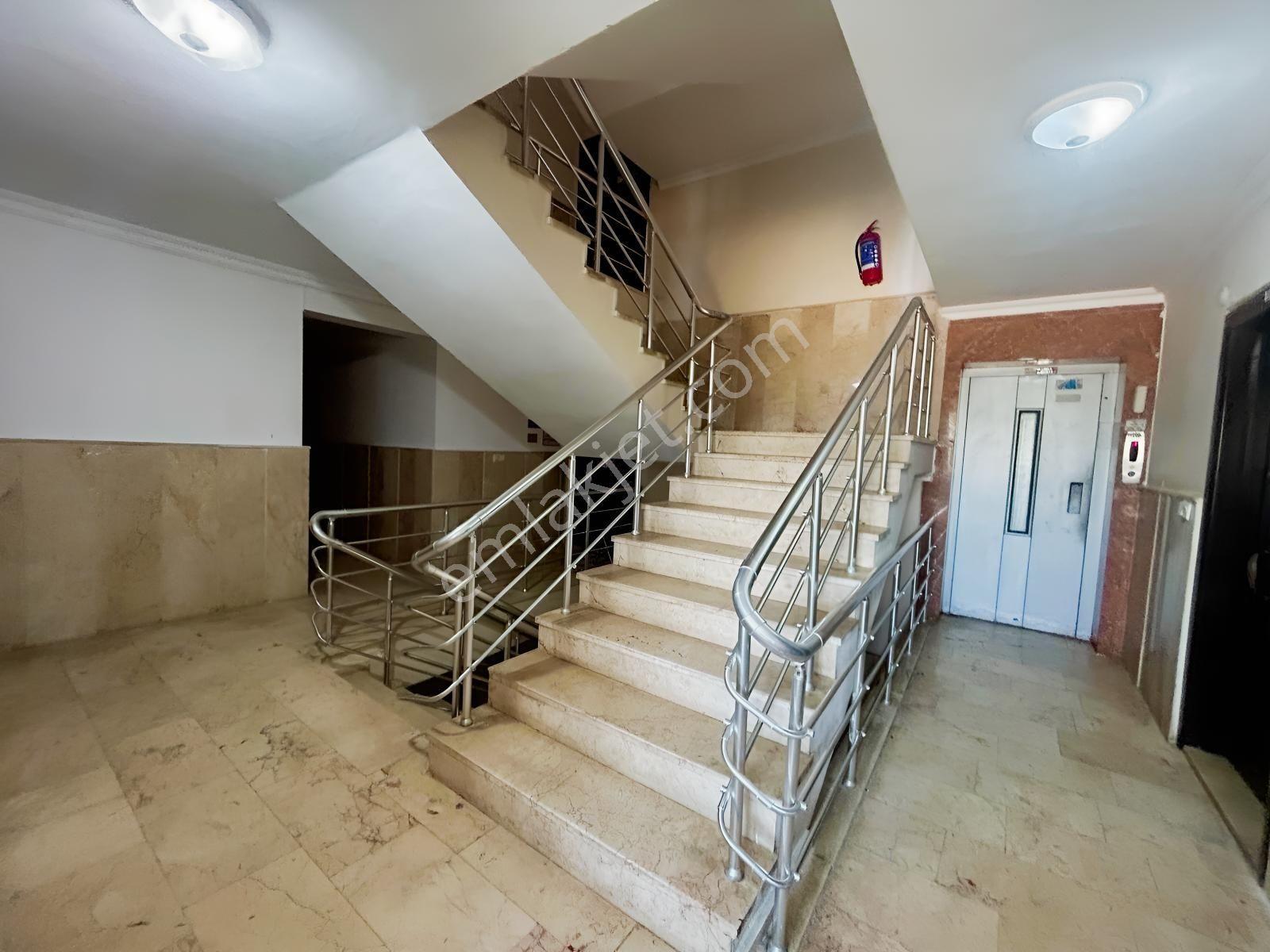 Tosmurda Kale Ve Deniz Manzaralı Site İçerisinde Kiralık 2+1 - Görsel 21