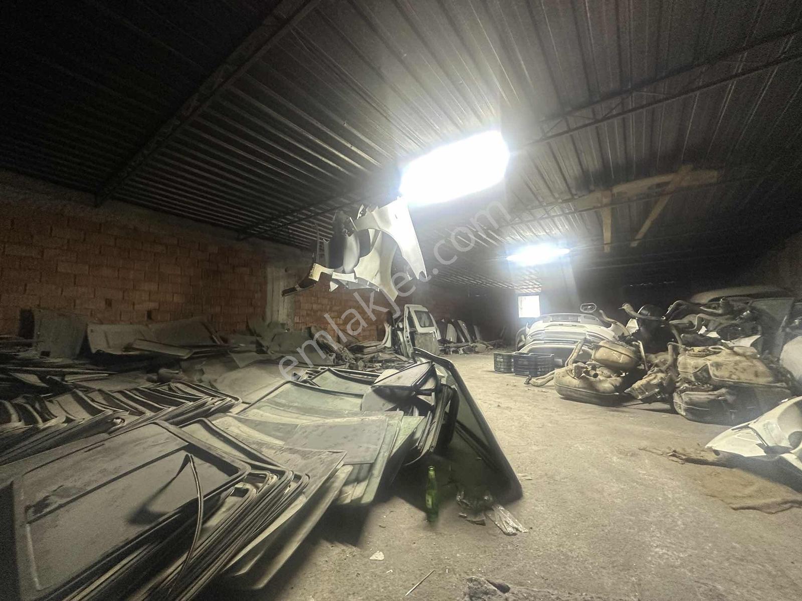 Antalya Yeşil Sanayi Sitesinde Cadde Üzeri 400m2 Kiralık Dükkan - Görsel 32