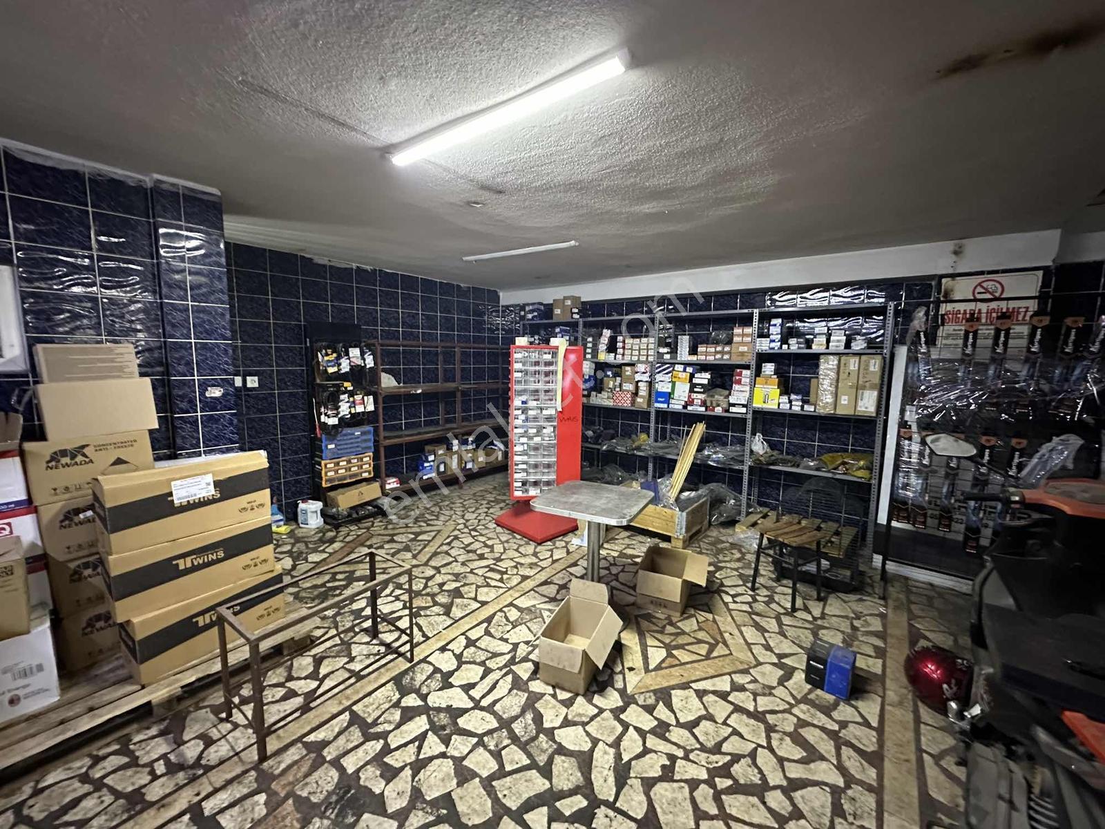 Antalya Yeşil Sanayi Sitesinde Cadde Üzeri 400m2 Kiralık Dükkan - Görsel 12