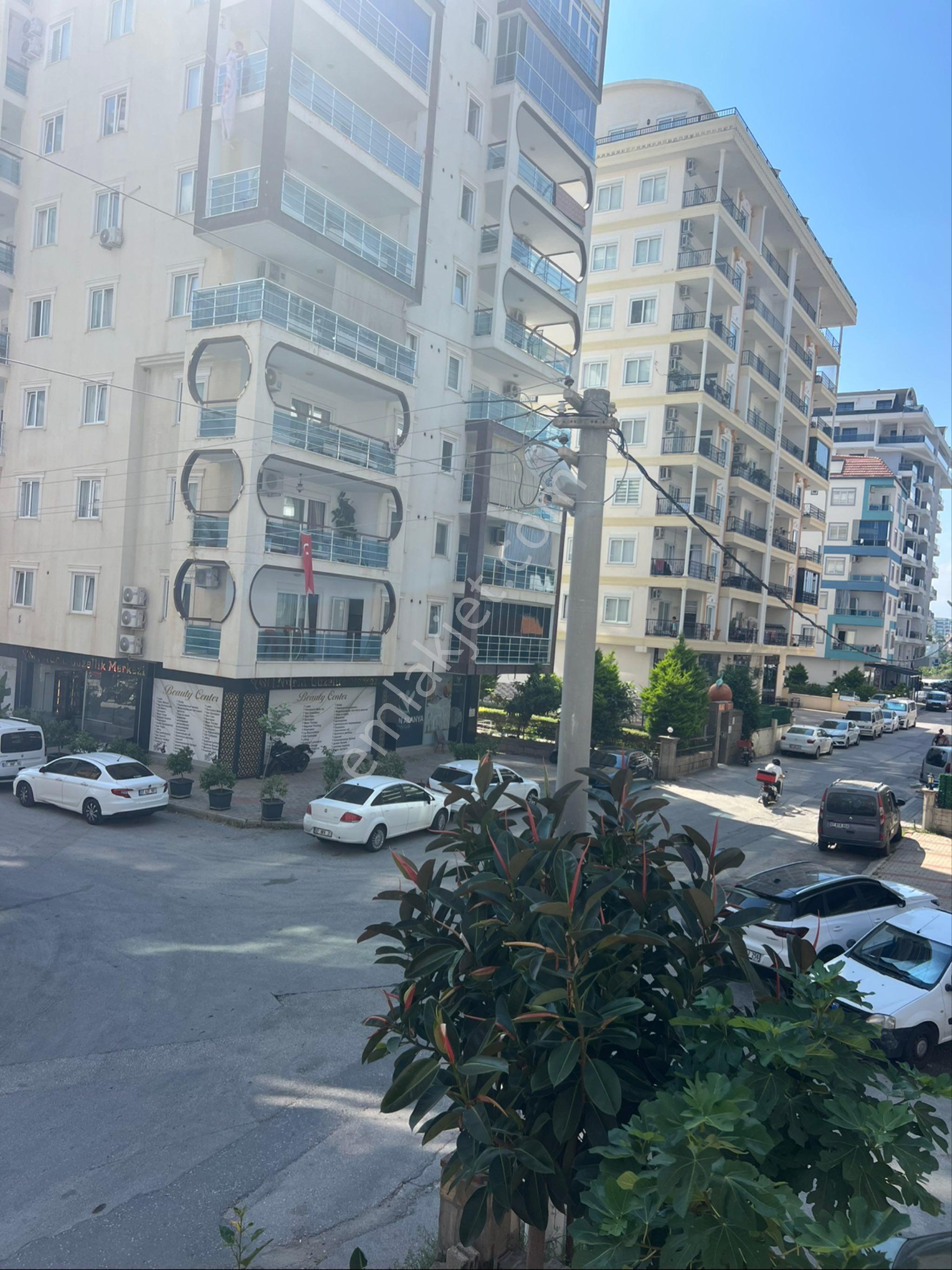 Alanya Mahmutlar Da Satılık 2+1geniş Daire Merkezi Yerde - Görsel 4