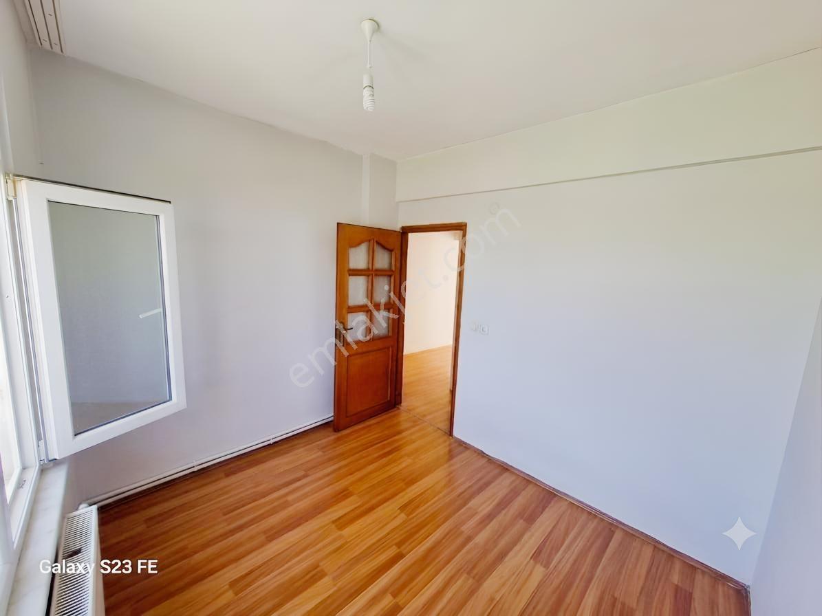 Yeniköy Bağlar Mevkiinde Kiralık 2+1 Arakat Daire - Görsel 6