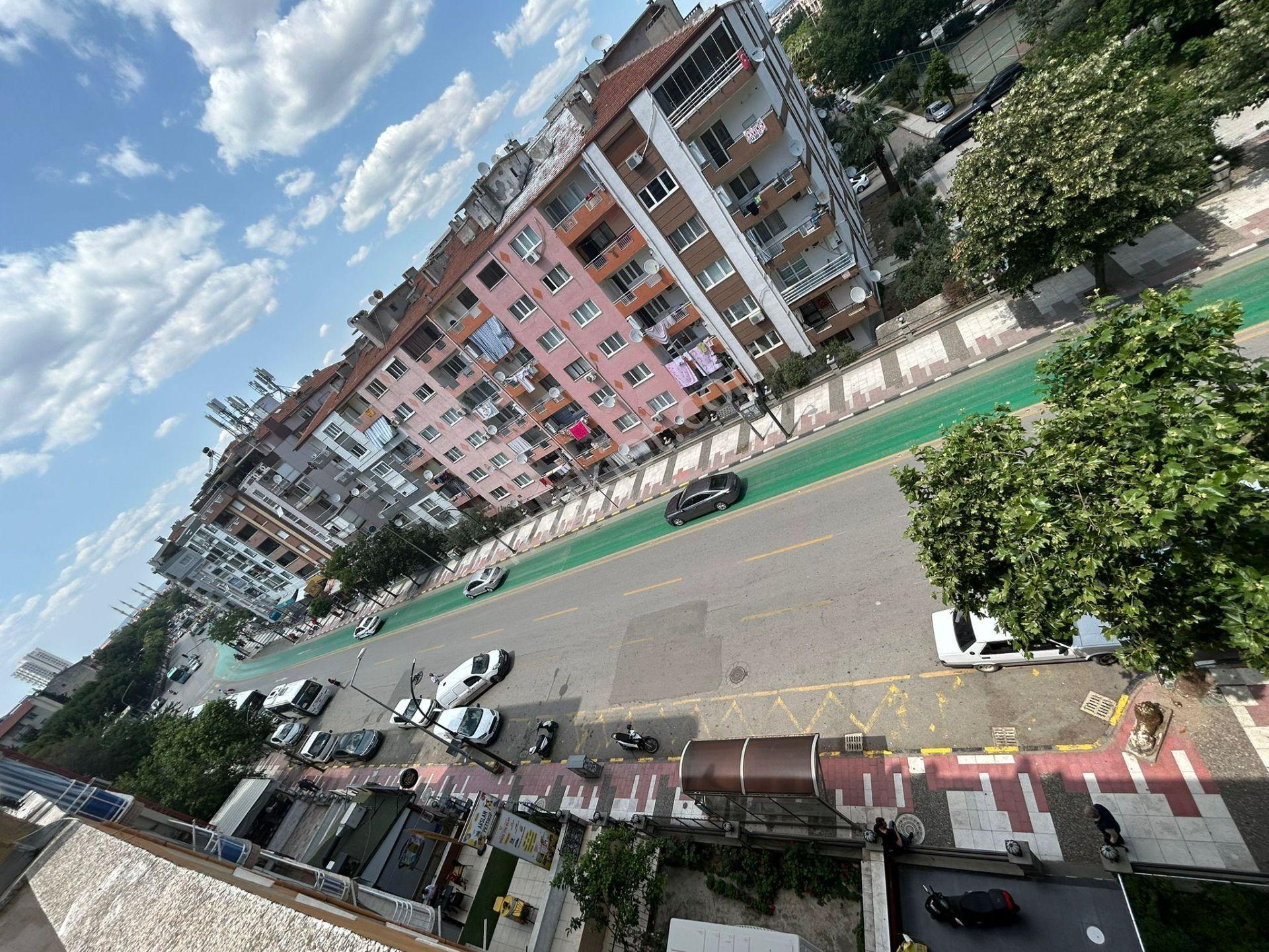 Manisa Yunusemre Akmescit'te Merkezî Konumlu Satılık 2+1 Daire - Görsel 24