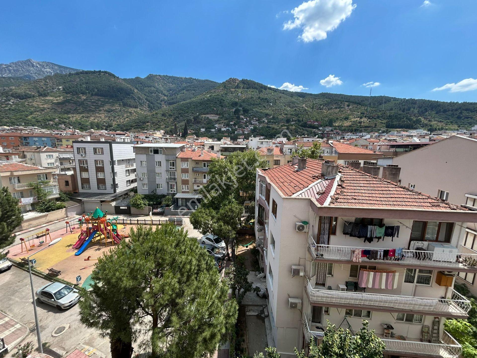Manisa Yunusemre Akmescit'te Merkezî Konumlu Satılık 2+1 Daire - Görsel 25
