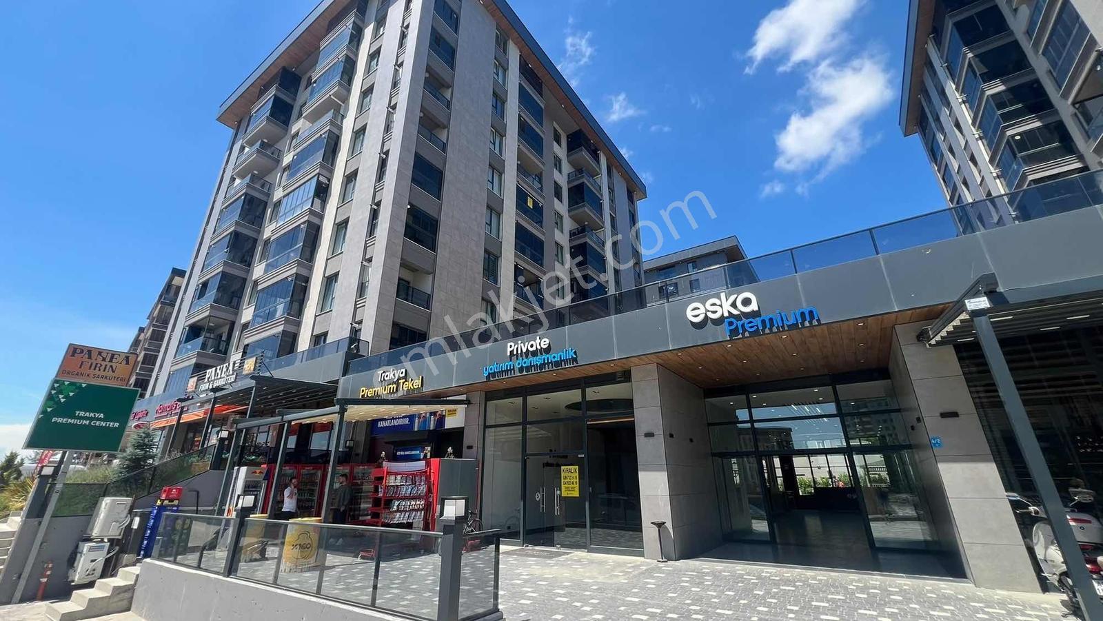 Gümüş Grouptan Eska Premium Da 70 Mt Tabela Değerli Dükkan